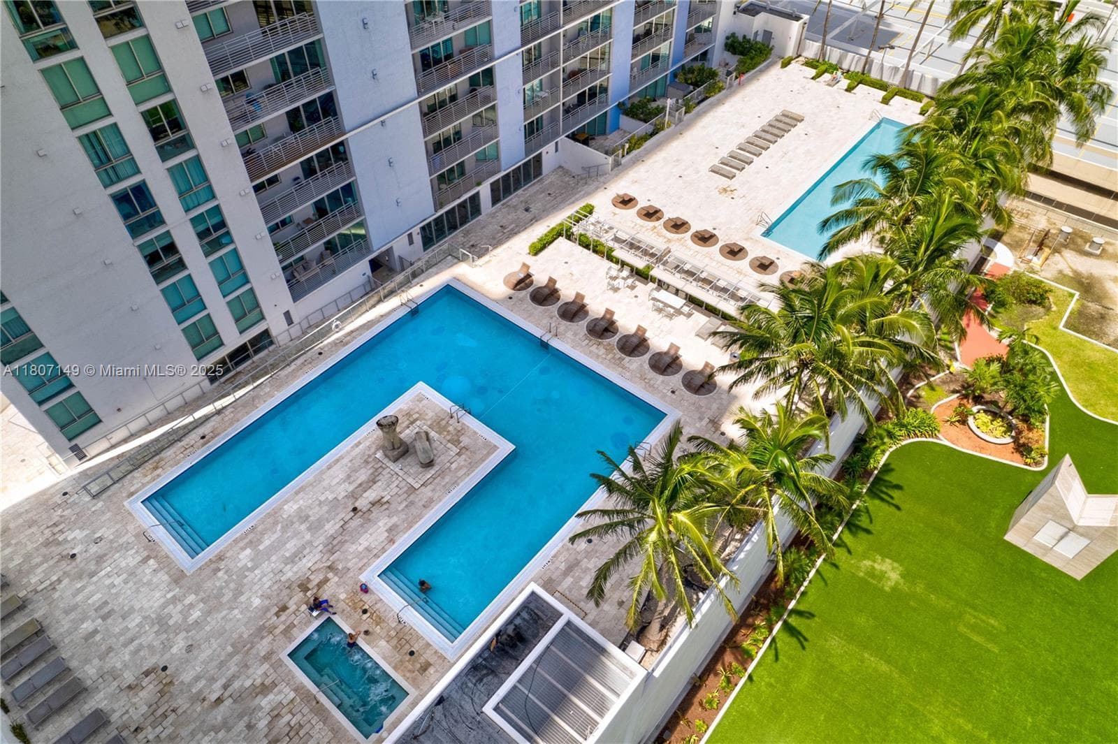 335 S Biscayne Blvd # 1006, Miami FL 33131 — 5