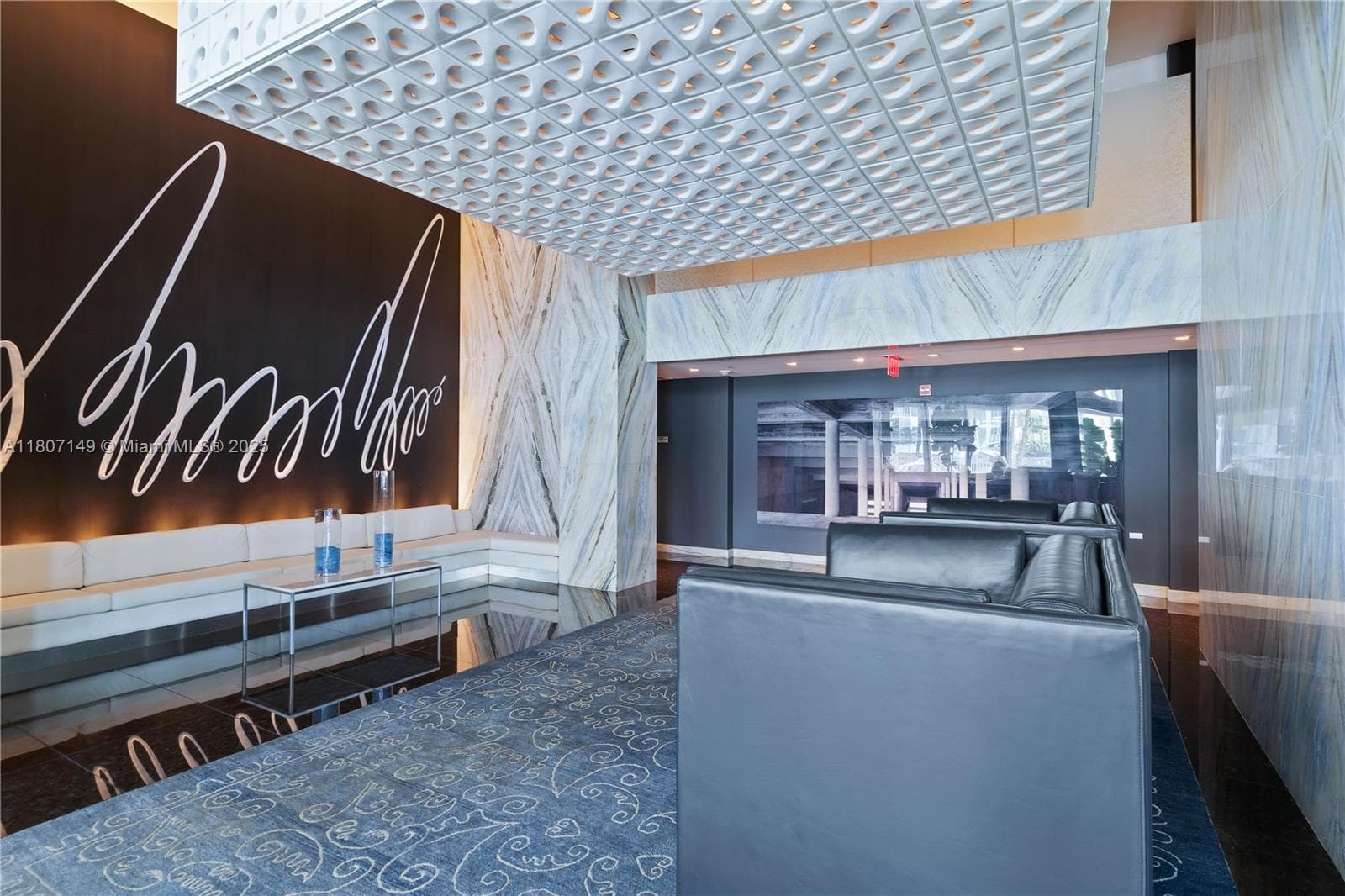 335 S Biscayne Blvd # 1006, Miami FL 33131 — 9