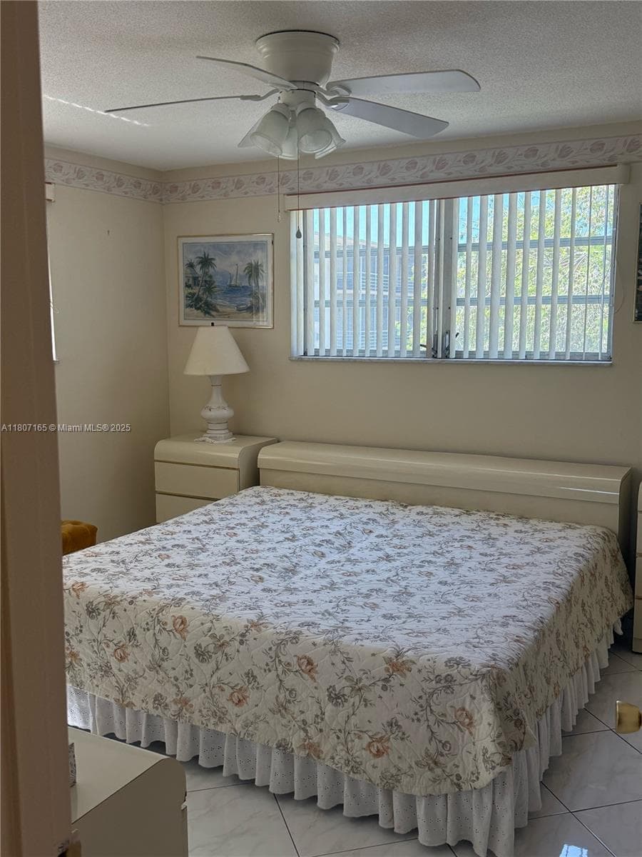 1395 NE 167th St # 203, Miami FL 33162 — 10