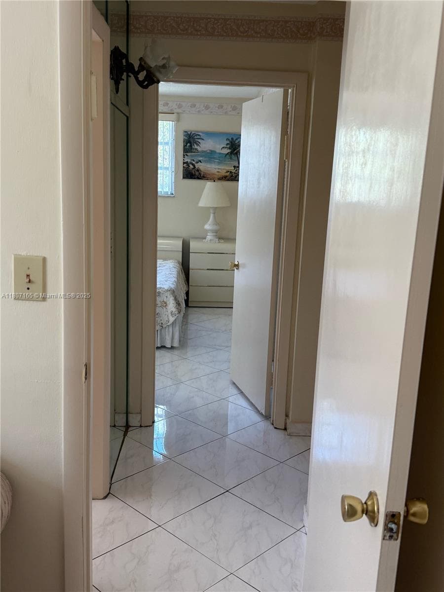 1395 NE 167th St # 203, Miami FL 33162 — 8