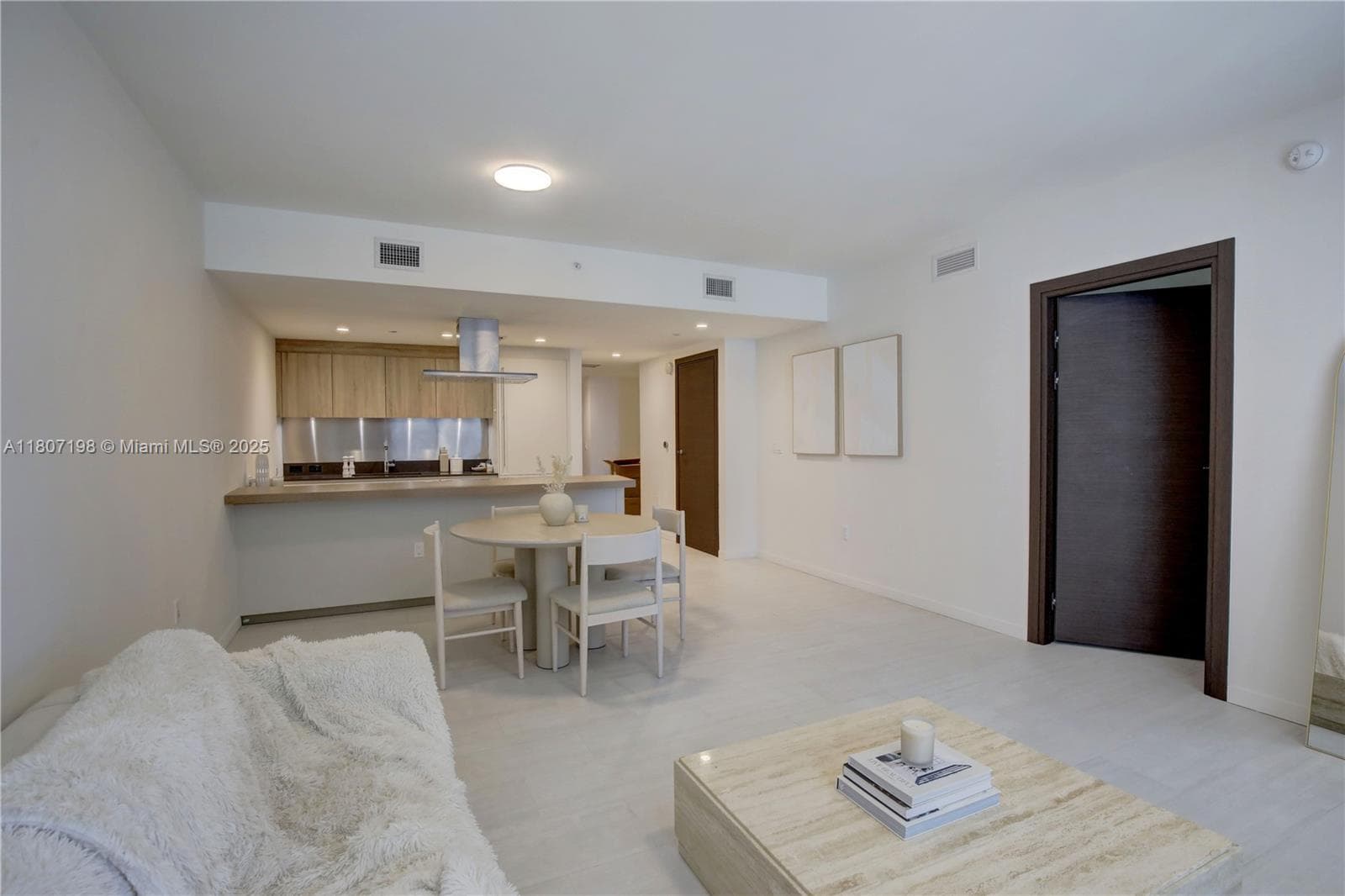 1000 Brickell Plz # 2705, Miami FL 33131 — 13