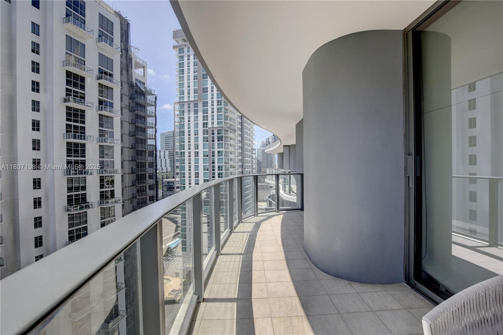 1000 Brickell Plz # 2705, Miami FL 33131 — 34