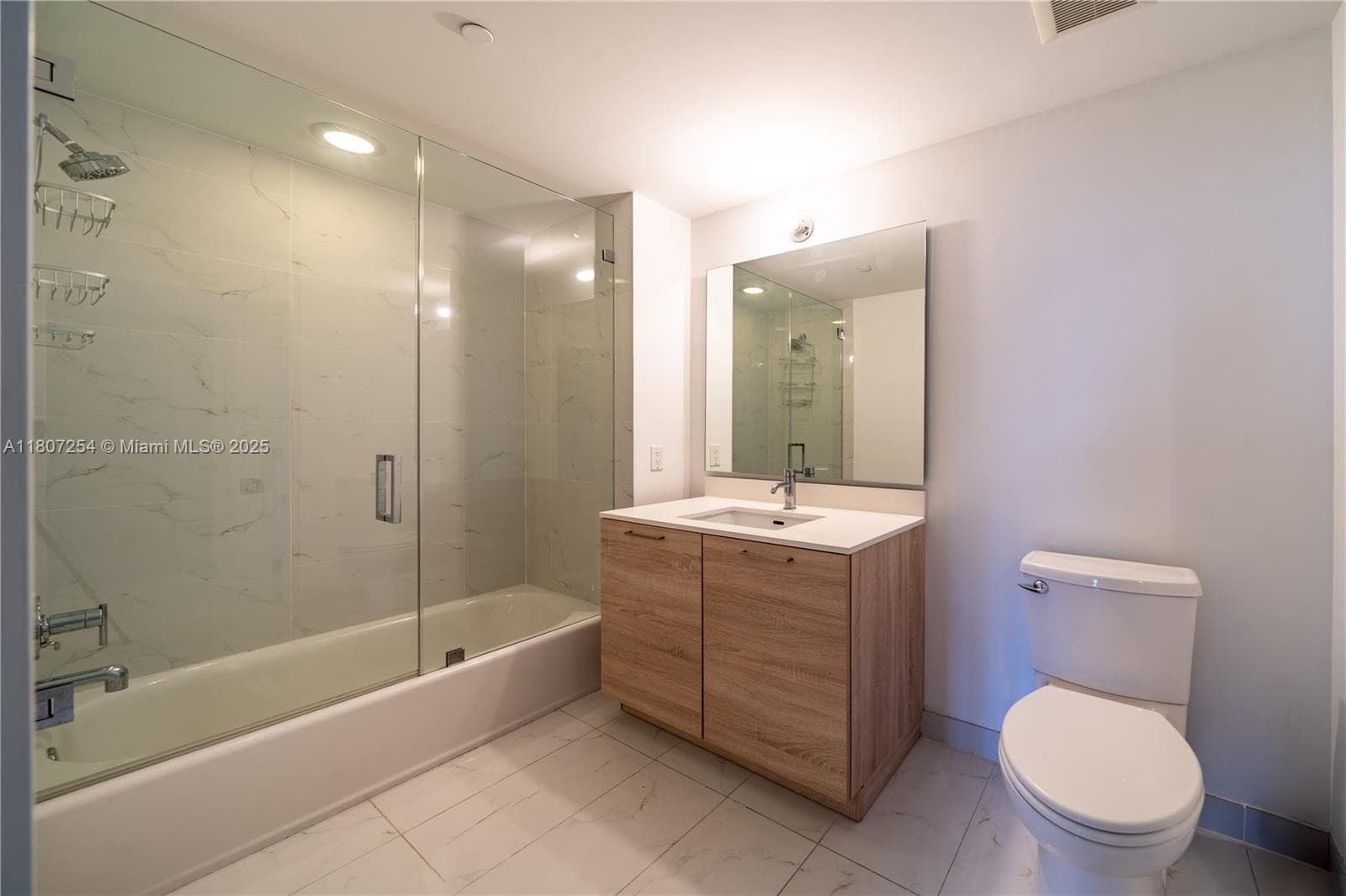 16385 Biscayne Blvd # 417, North Miami Beach FL 33160 — 9
