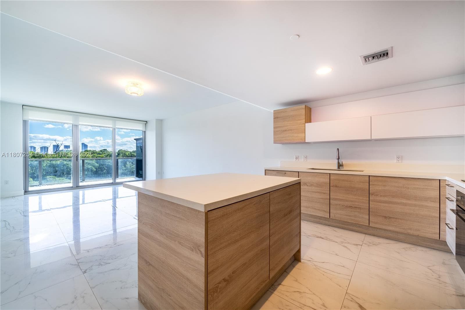 16385 Biscayne Blvd # 417, North Miami Beach FL 33160 — 14