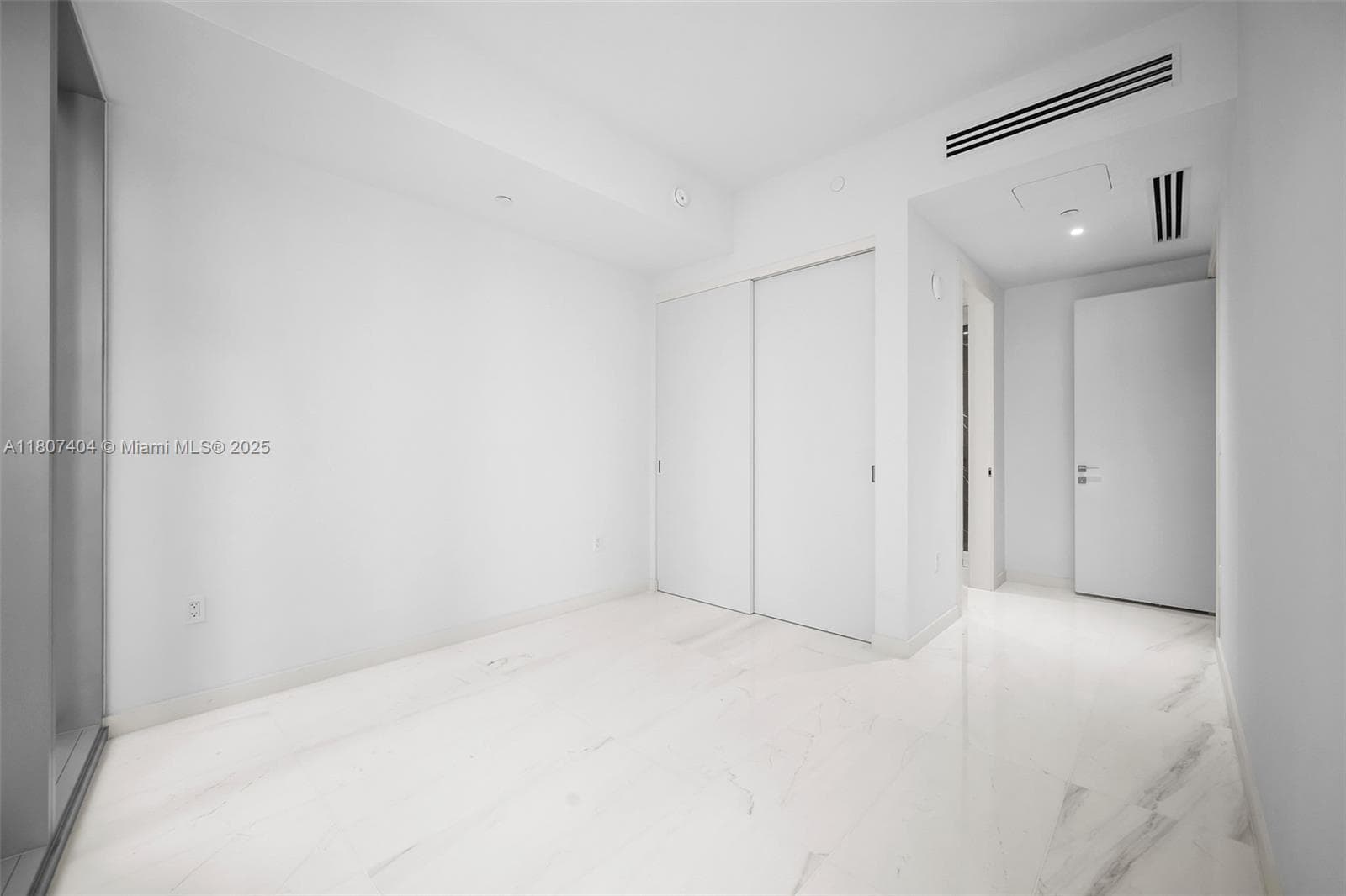 300 Biscayne Blvd Way # 3509, Miami FL 33131 — 12