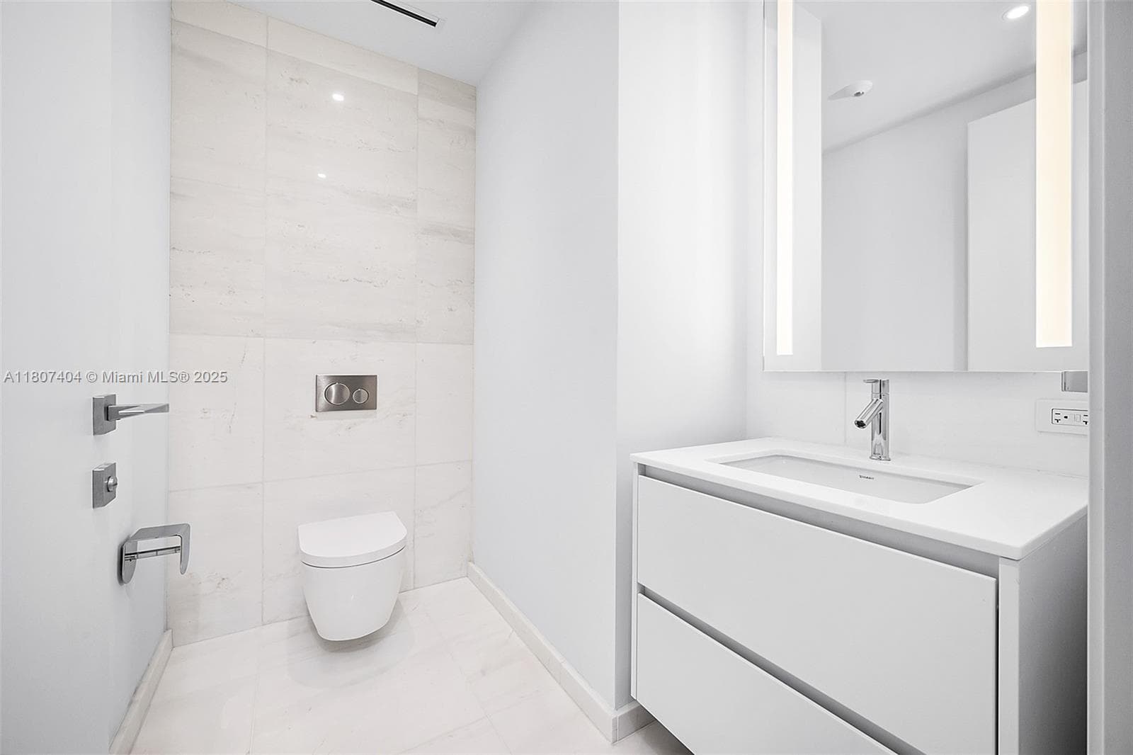 300 Biscayne Blvd Way # 3509, Miami FL 33131 — 7