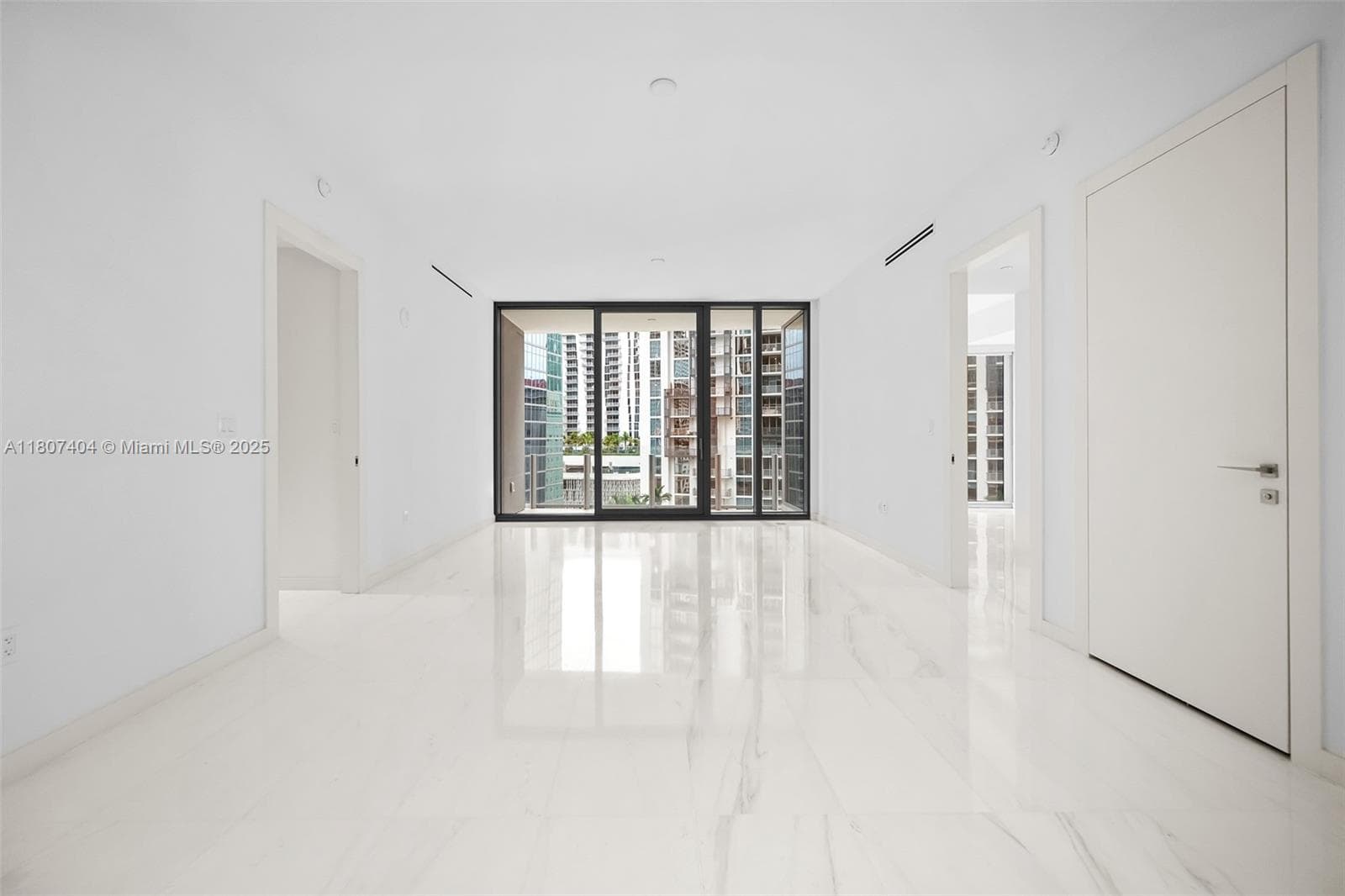 300 Biscayne Blvd Way # 3509, Miami FL 33131 — 32