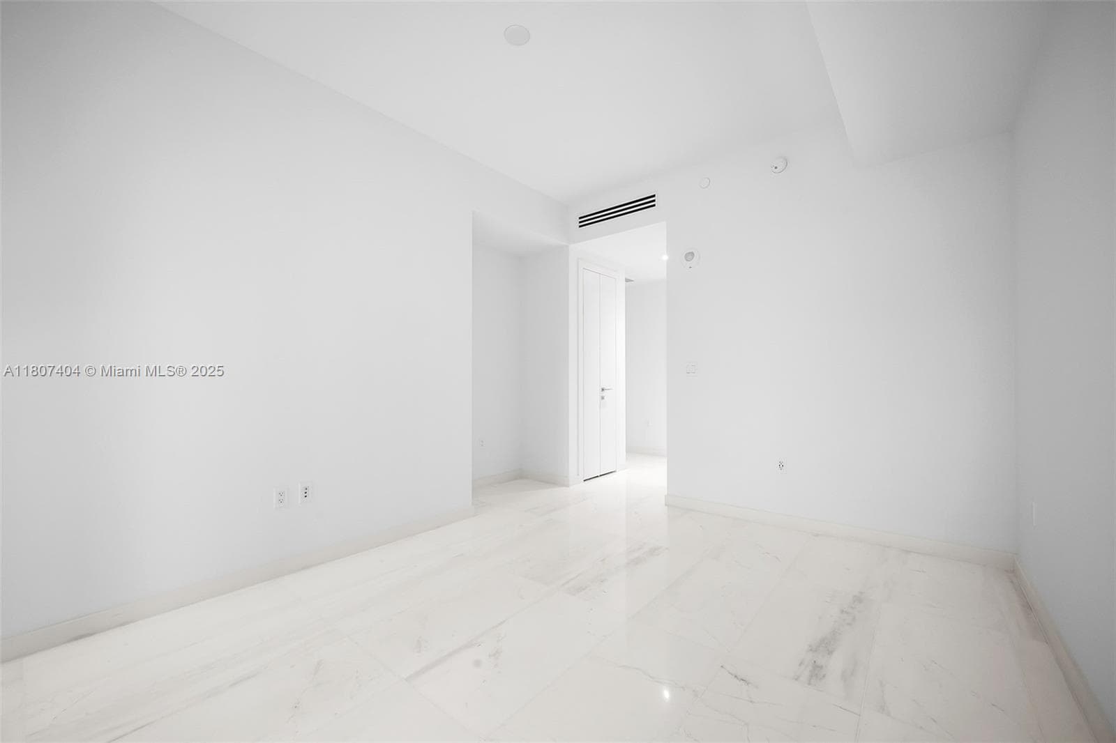 300 Biscayne Blvd Way # 3509, Miami FL 33131 — 28