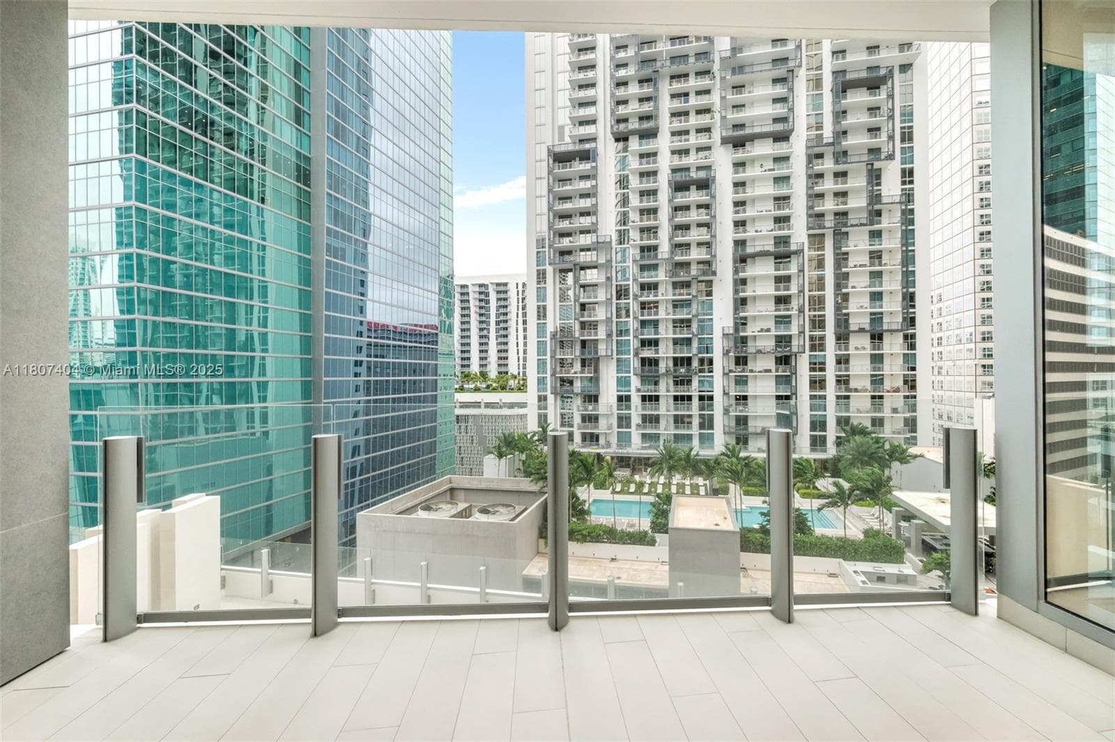 300 Biscayne Blvd Way # 3509, Miami FL 33131 — 5