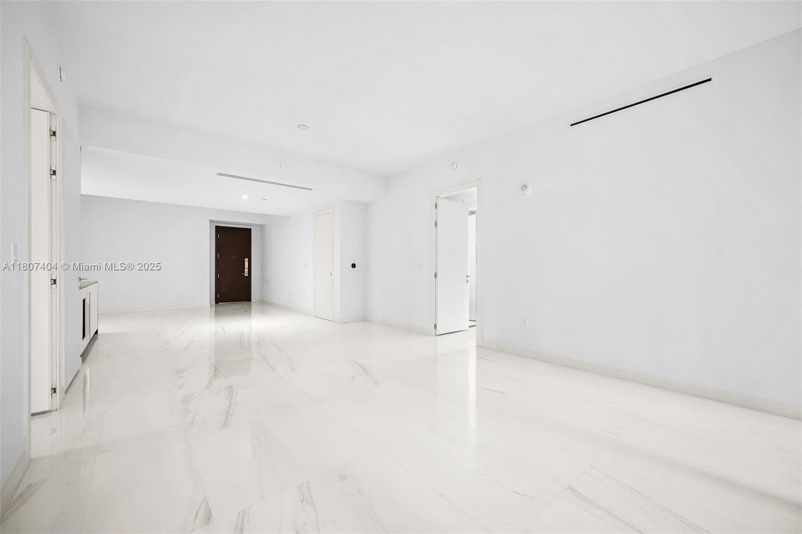 300 Biscayne Blvd Way # 3509, Miami FL 33131 — 30
