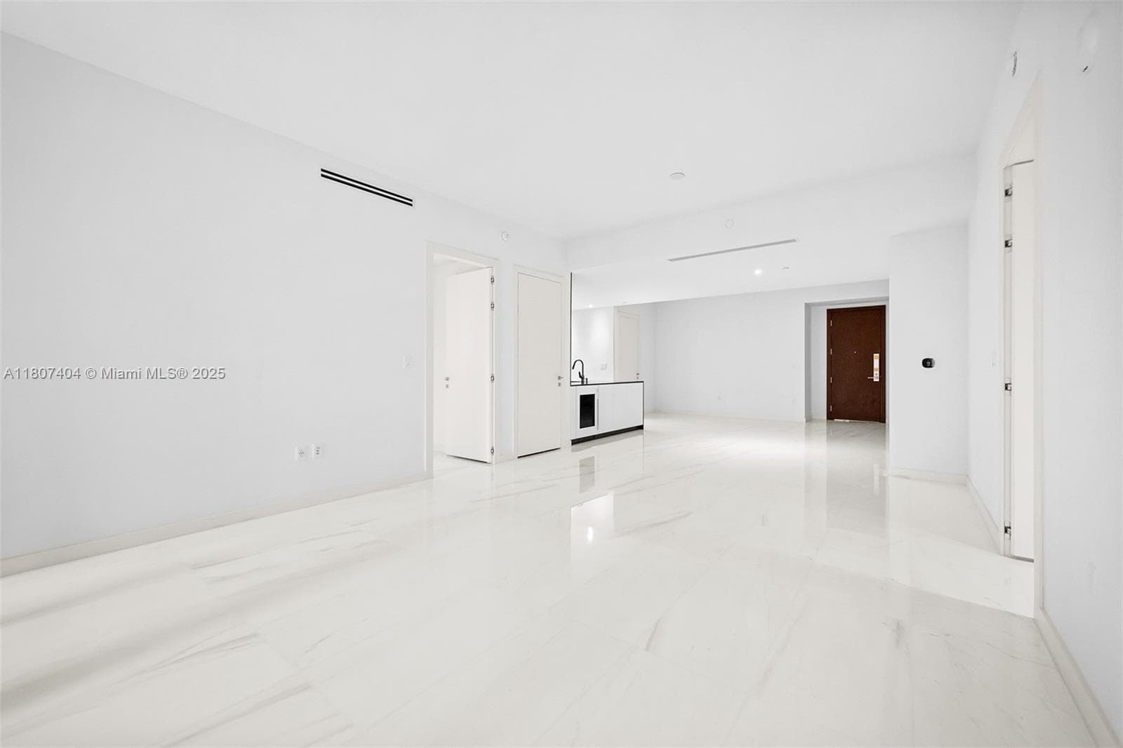300 Biscayne Blvd Way # 3509, Miami FL 33131 — 31