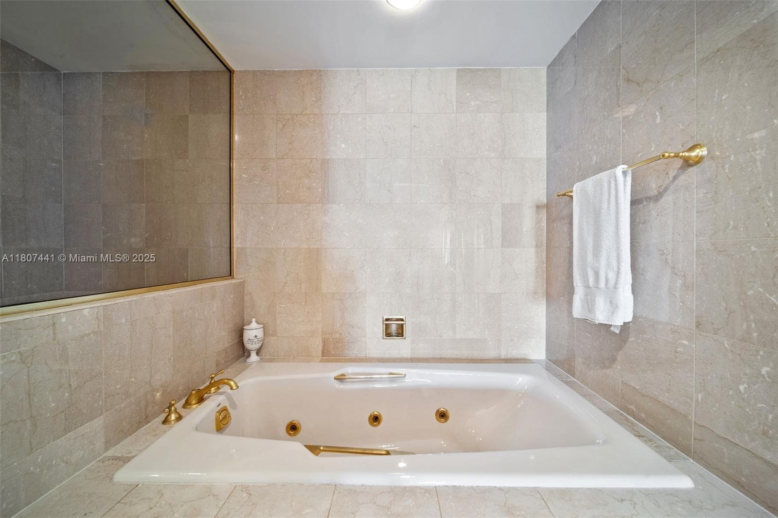 5235 Fisher Island Dr # 5235, Miami Beach FL 33109 — 22