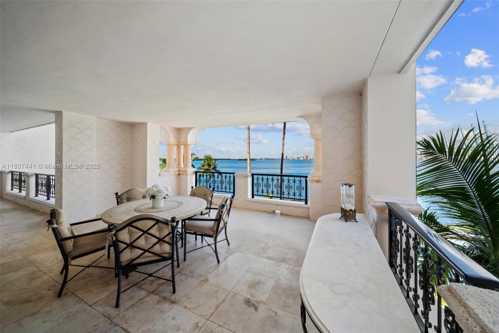 5235 Fisher Island Dr # 5235, Miami Beach FL 33109 — 32