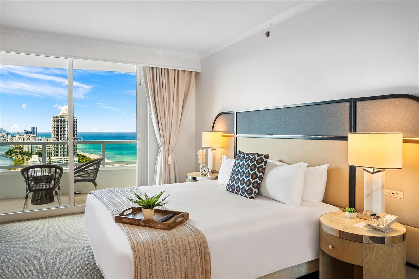 4401 Collins Ave # 3505, Miami Beach FL 33140 — 3