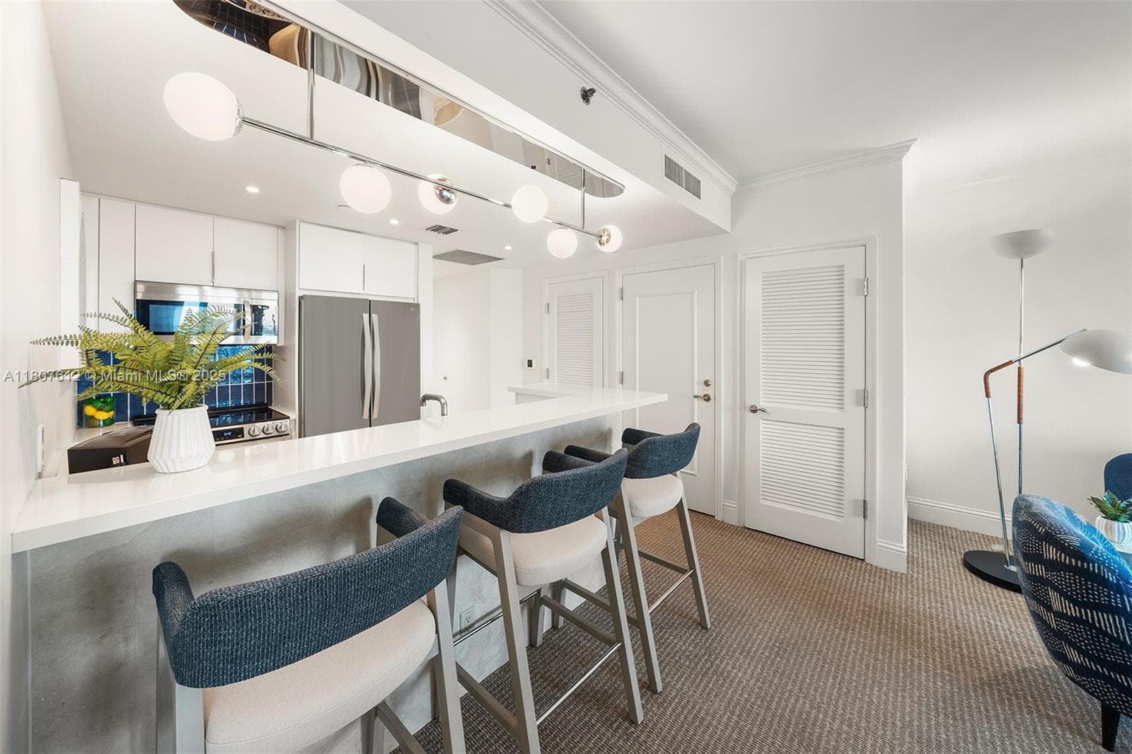 4401 Collins Ave # 3505, Miami Beach FL 33140 — 9