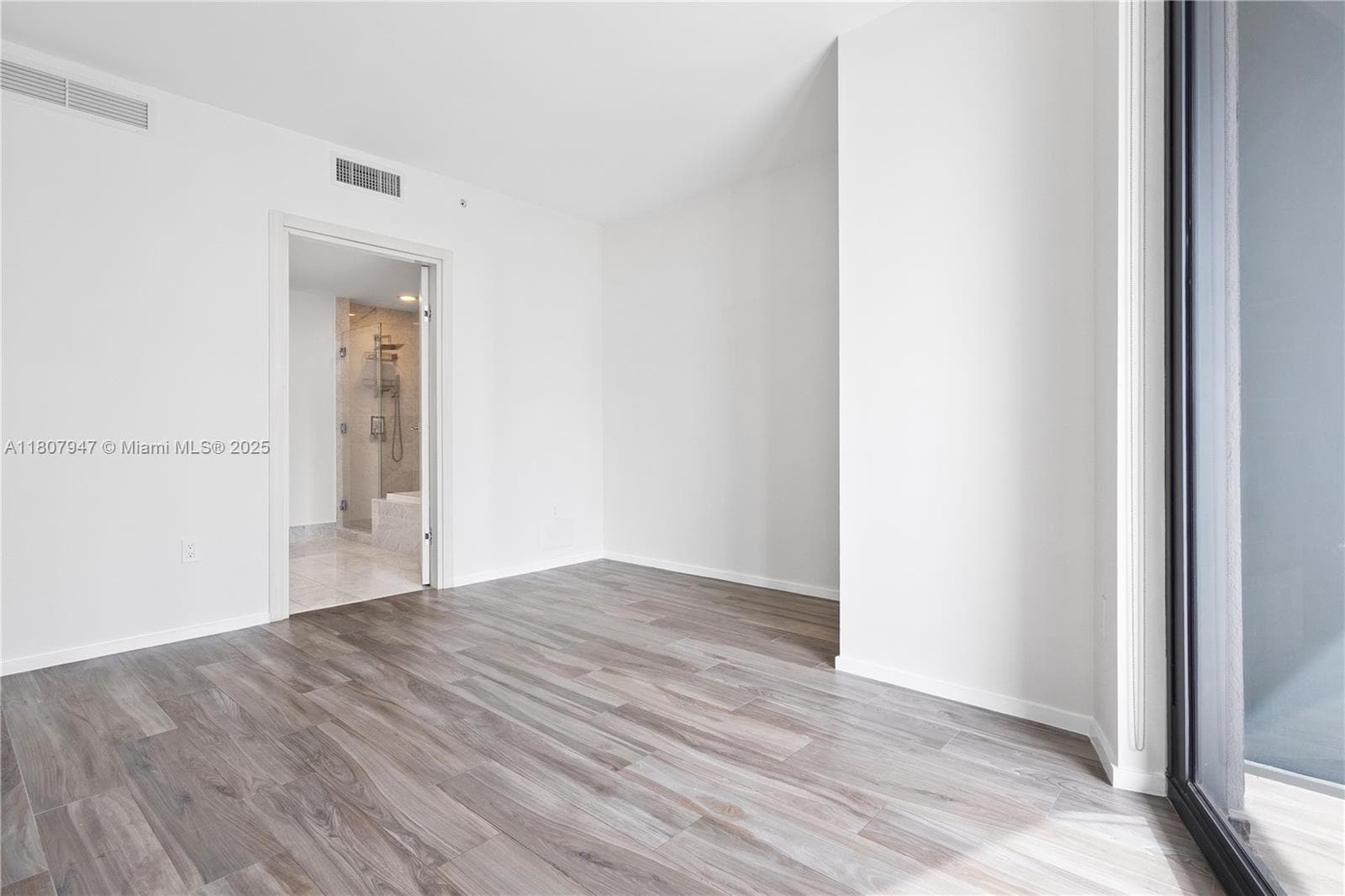 801 S Miami Ave # 2201, Miami FL 33130 — 23