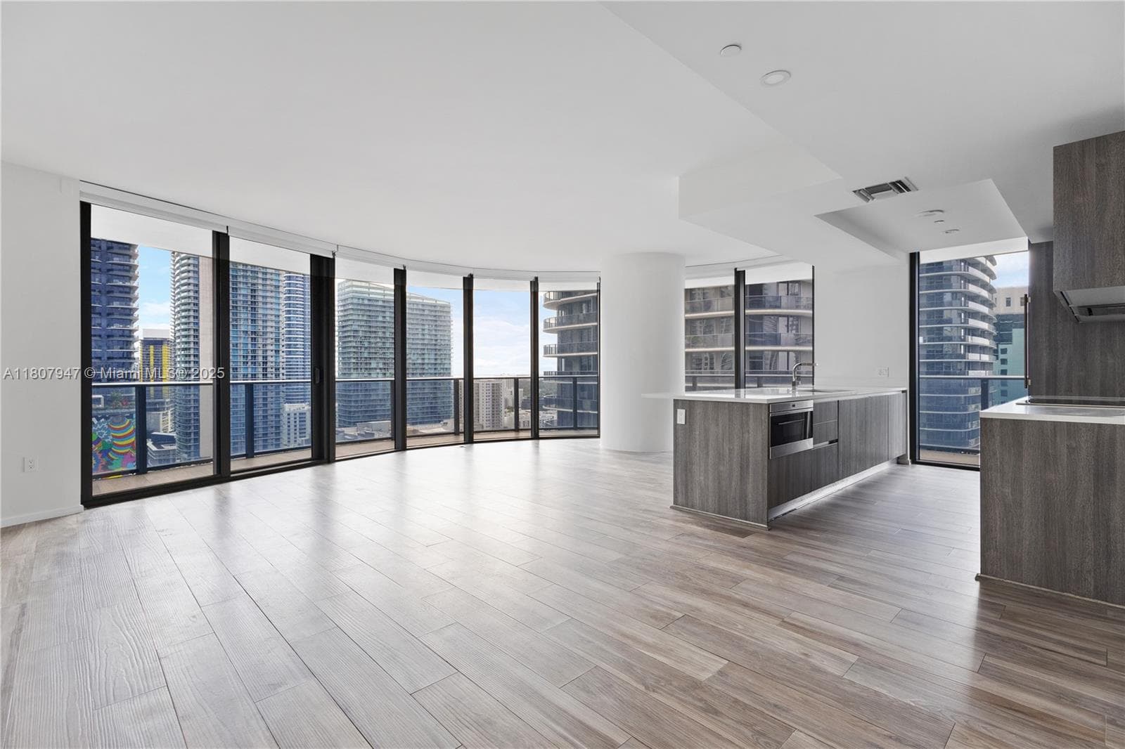 801 S Miami Ave # 2201, Miami FL 33130 — 17