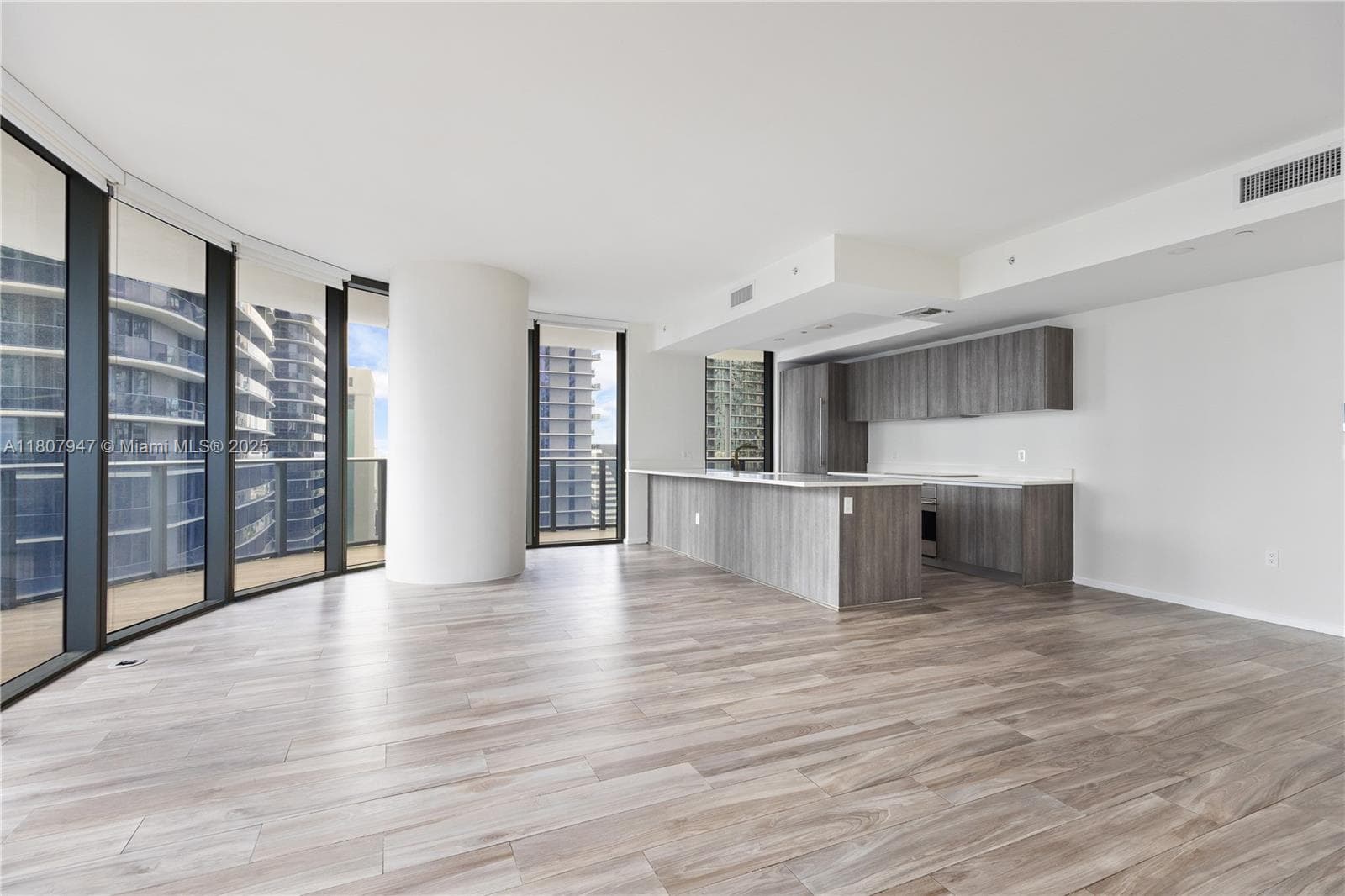 801 S Miami Ave # 2201, Miami FL 33130 — 16