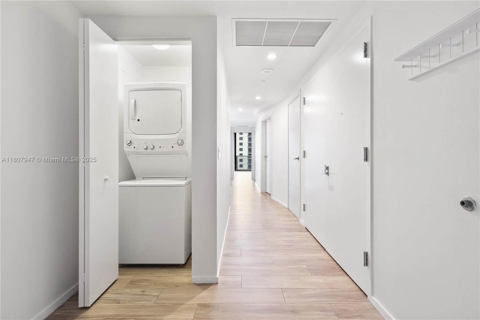 801 S Miami Ave # 2201, Miami FL 33130 — 36