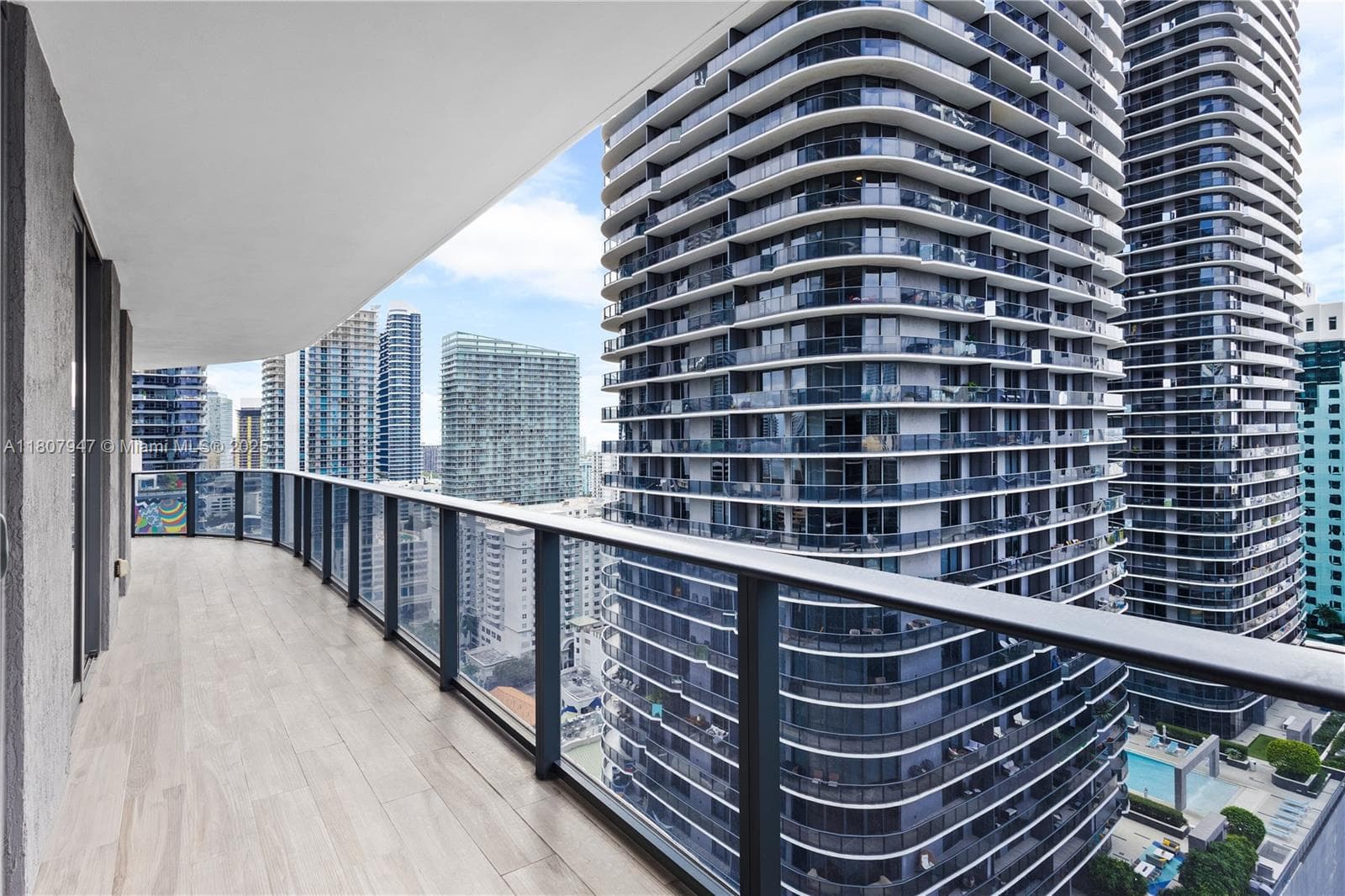 801 S Miami Ave # 2201, Miami FL 33130 — 20