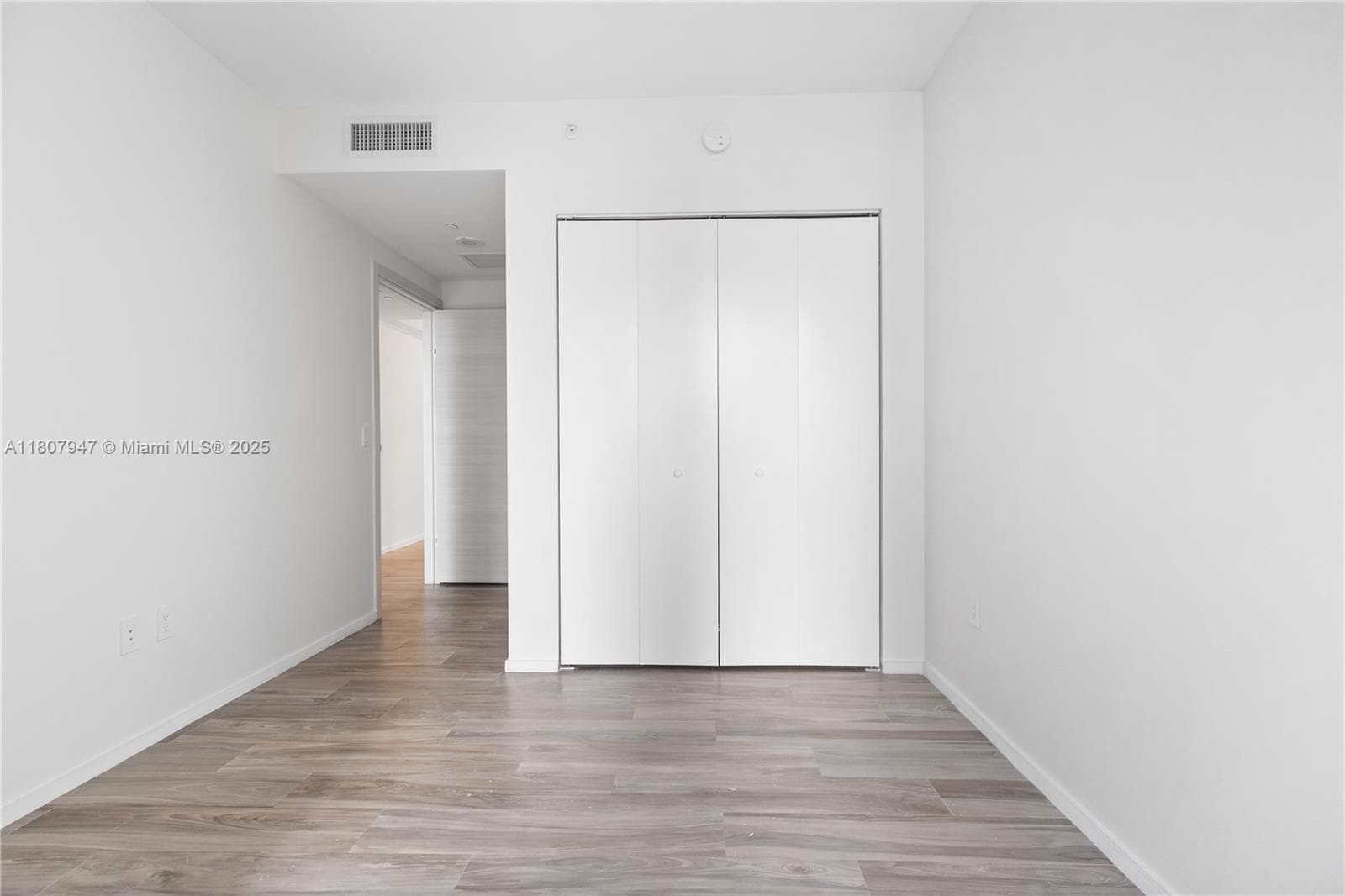 801 S Miami Ave # 2201, Miami FL 33130 — 29
