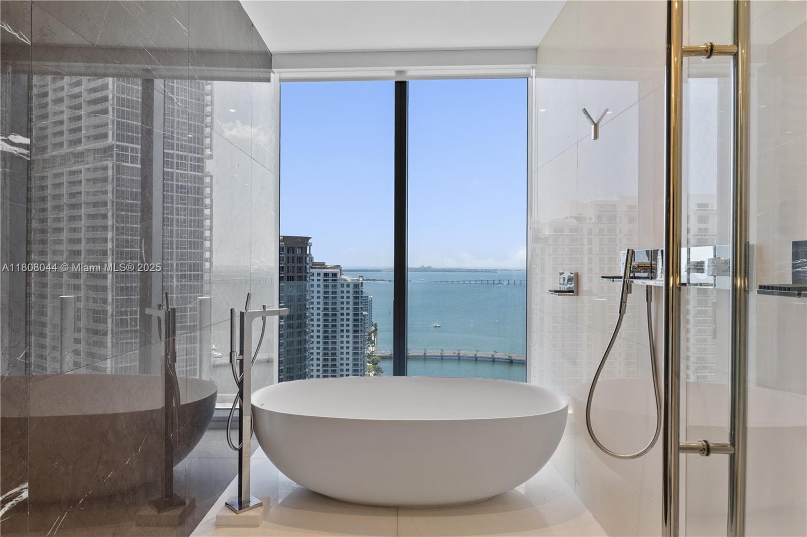 300 Biscayne Blvd Way # 3104, Miami FL 33131 — 22
