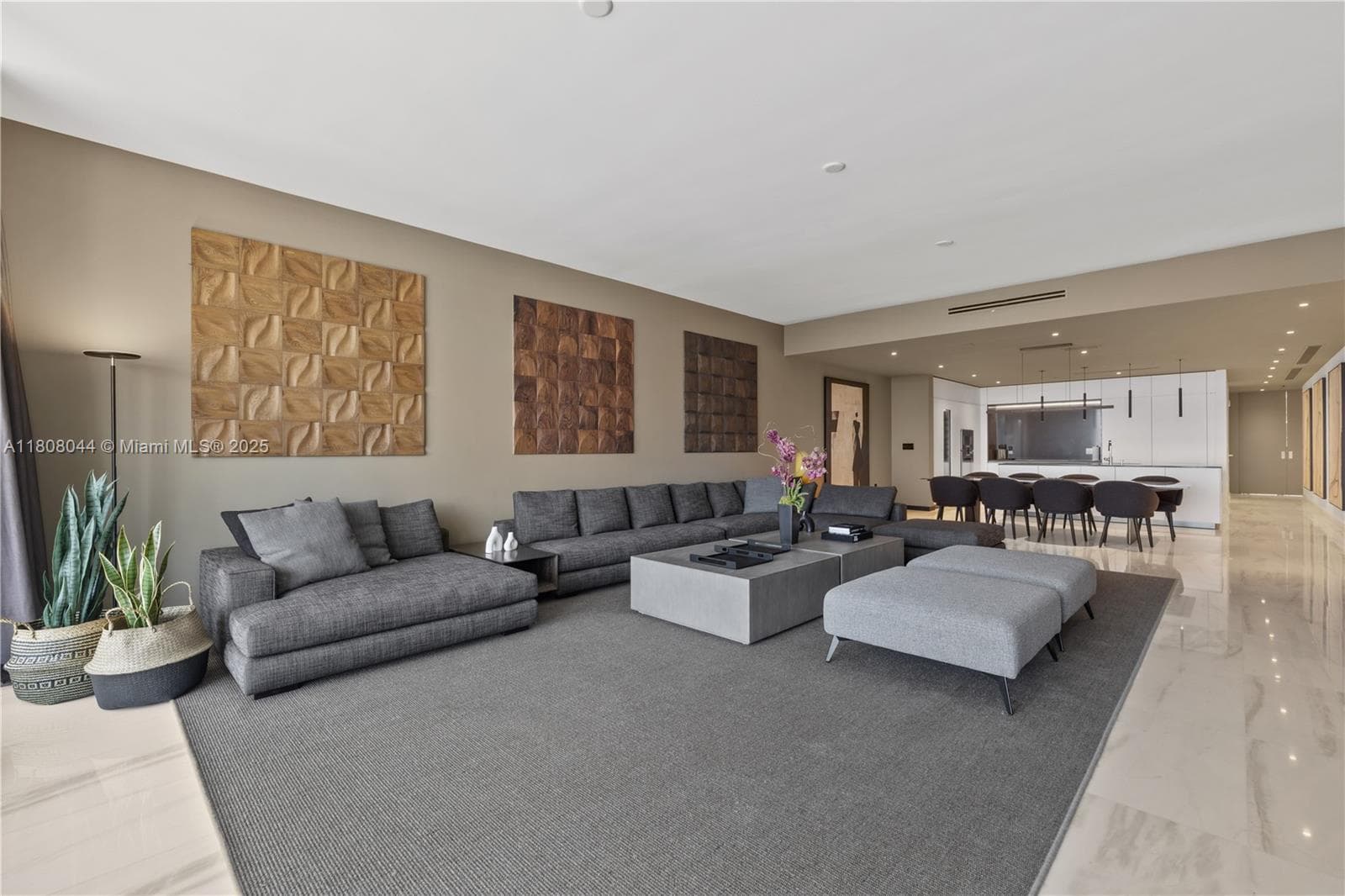 300 Biscayne Blvd Way # 3104, Miami FL 33131 — 3