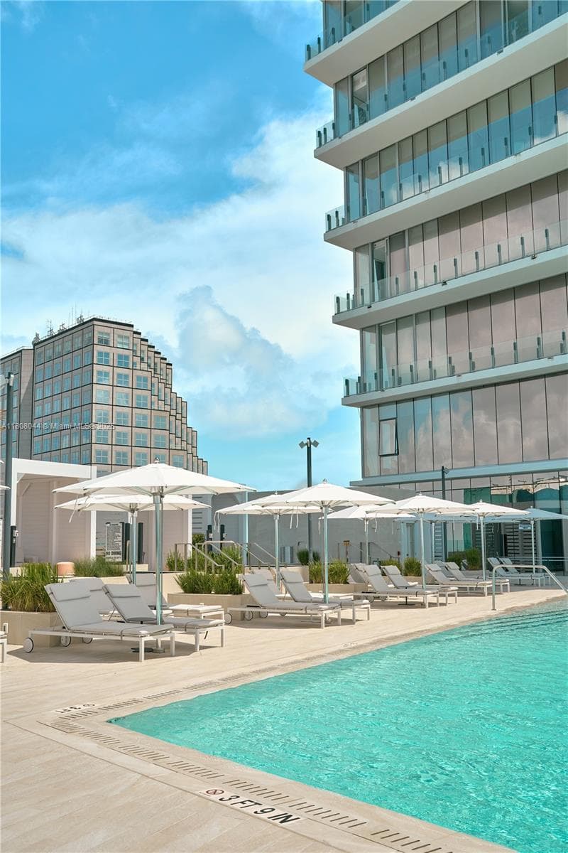 300 Biscayne Blvd Way # 3104, Miami FL 33131 — 71