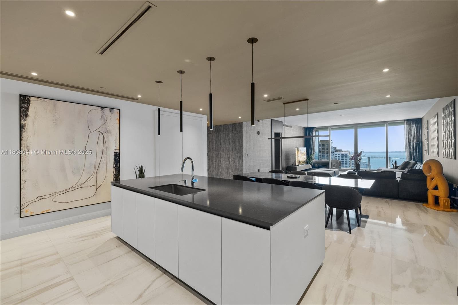 300 Biscayne Blvd Way # 3104, Miami FL 33131 — 9