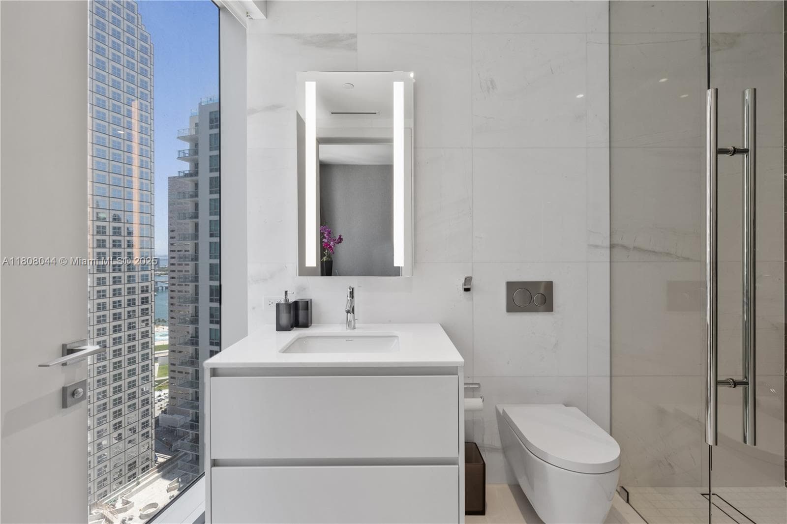 300 Biscayne Blvd Way # 3104, Miami FL 33131 — 30