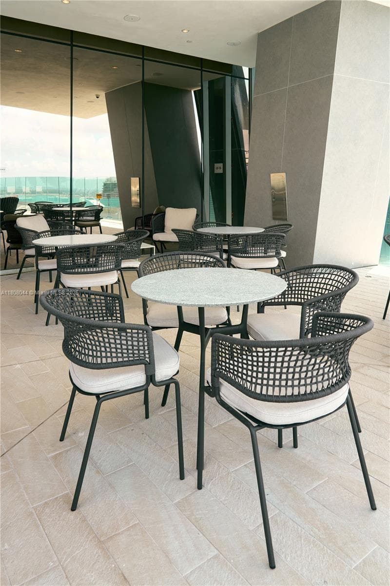 300 Biscayne Blvd Way # 3104, Miami FL 33131 — 61