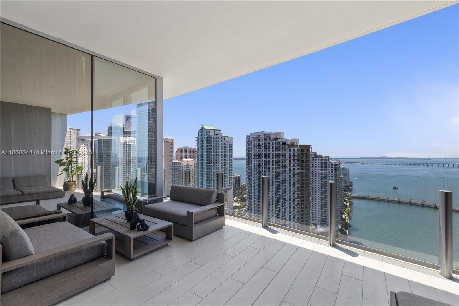 300 Biscayne Blvd Way # 3104, Miami FL 33131 — 41