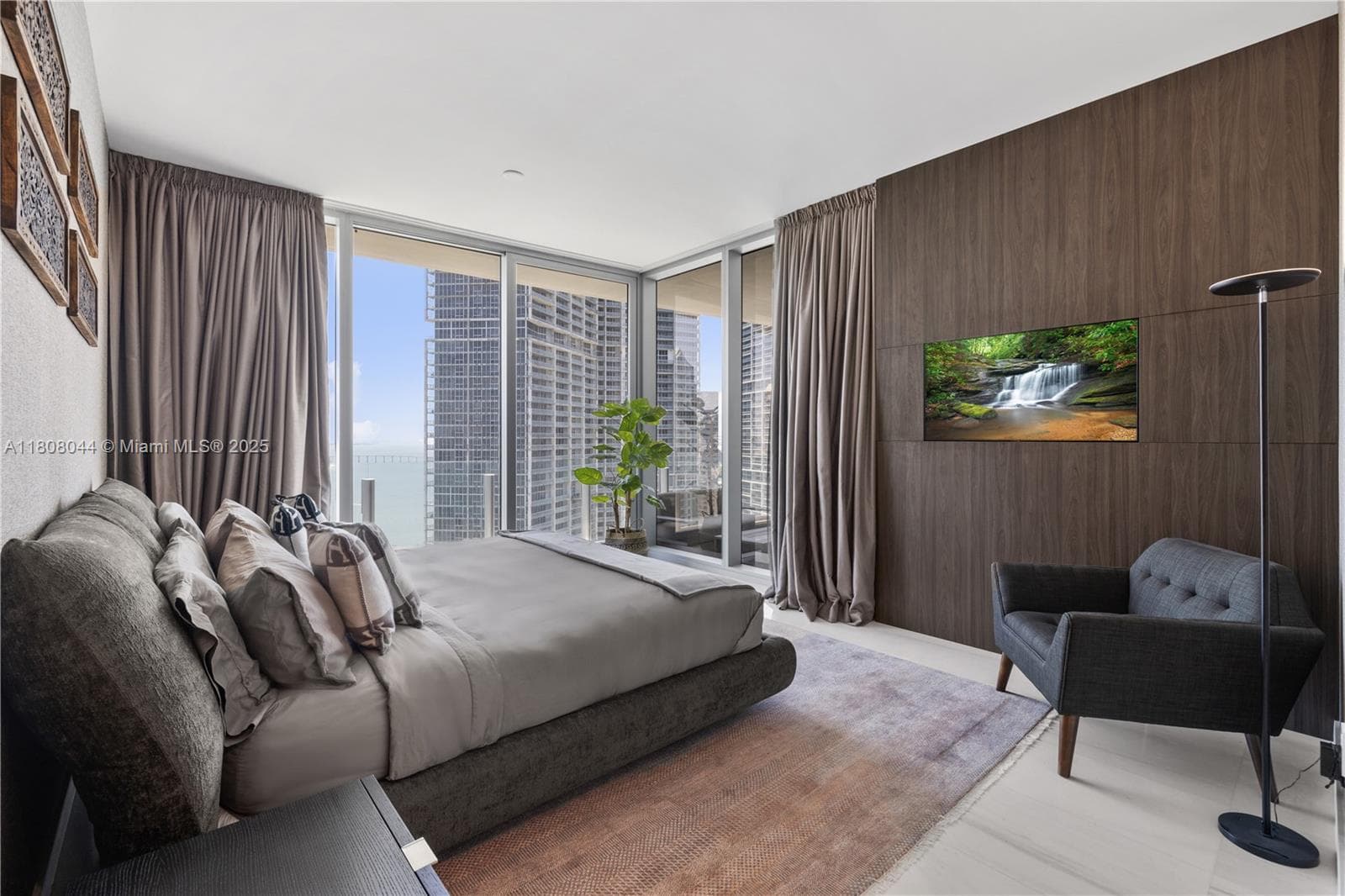 300 Biscayne Blvd Way # 3104, Miami FL 33131 — 19
