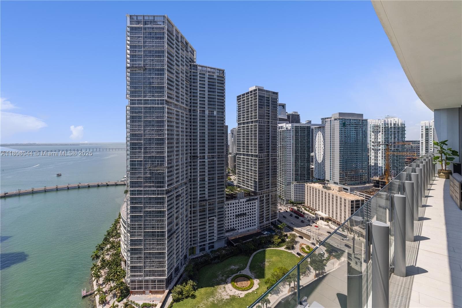 300 Biscayne Blvd Way # 3104, Miami FL 33131 — 44
