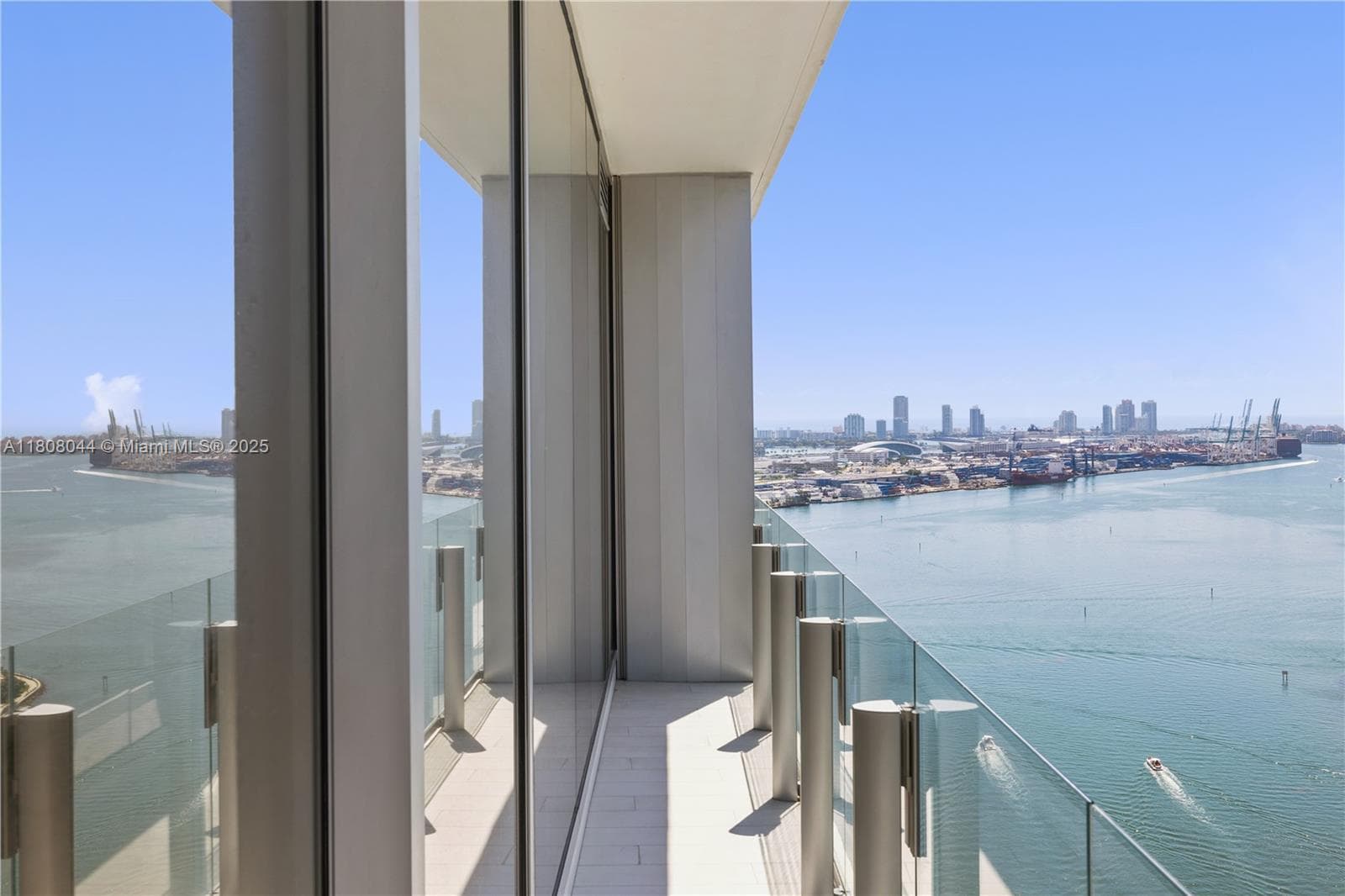 300 Biscayne Blvd Way # 3104, Miami FL 33131 — 40