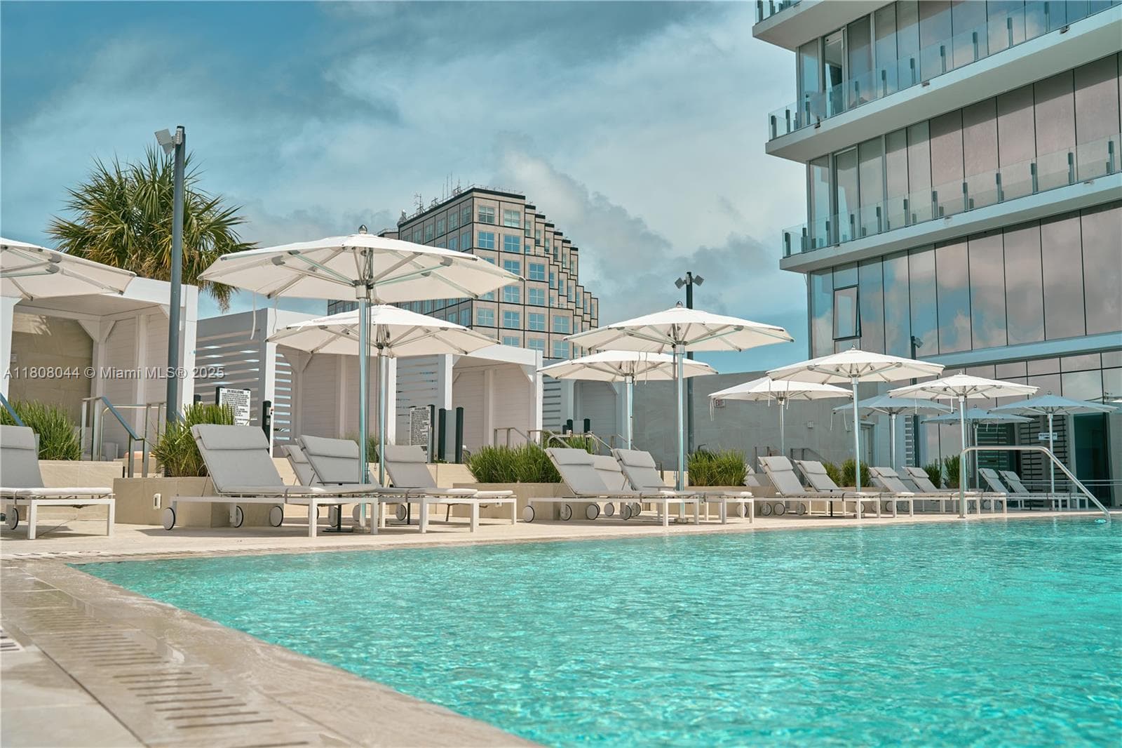300 Biscayne Blvd Way # 3104, Miami FL 33131 — 74