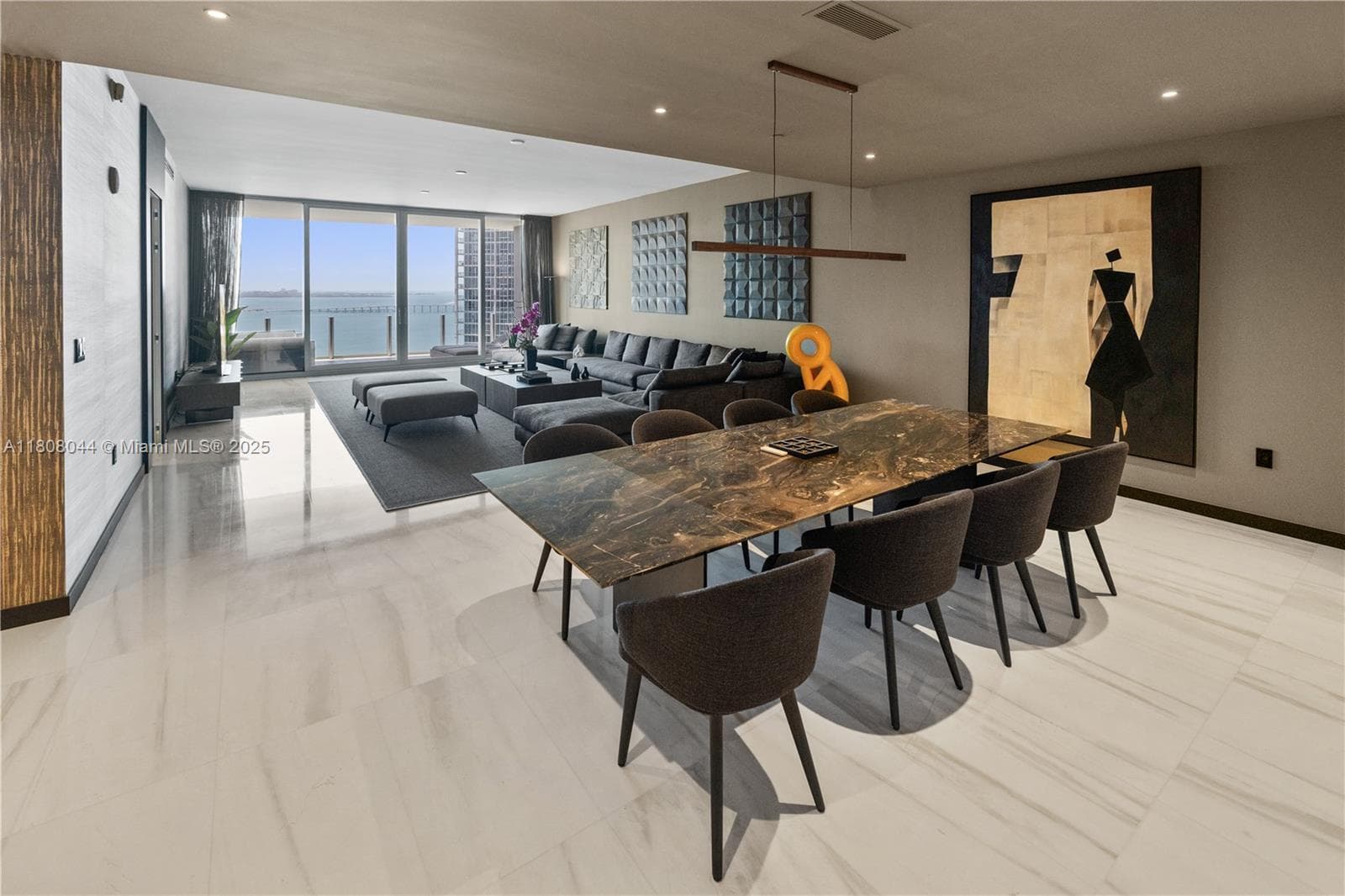300 Biscayne Blvd Way # 3104, Miami FL 33131 — 4