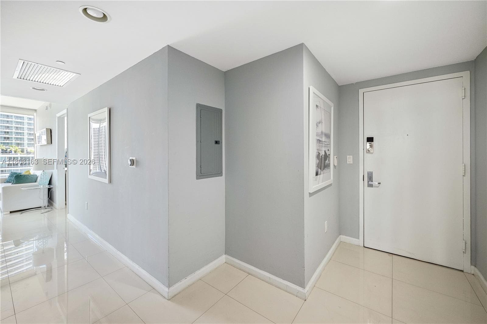 485 Brickell Ave # 1604, Miami FL 33131 — 16