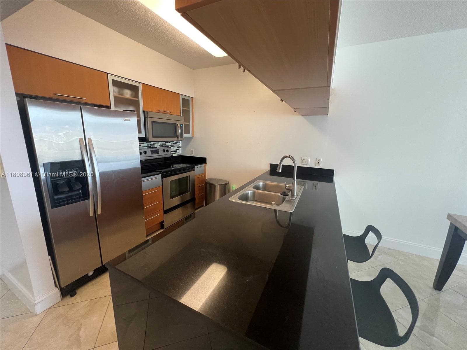 1750 N Bayshore Dr # 1410, Miami FL 33132 — 2