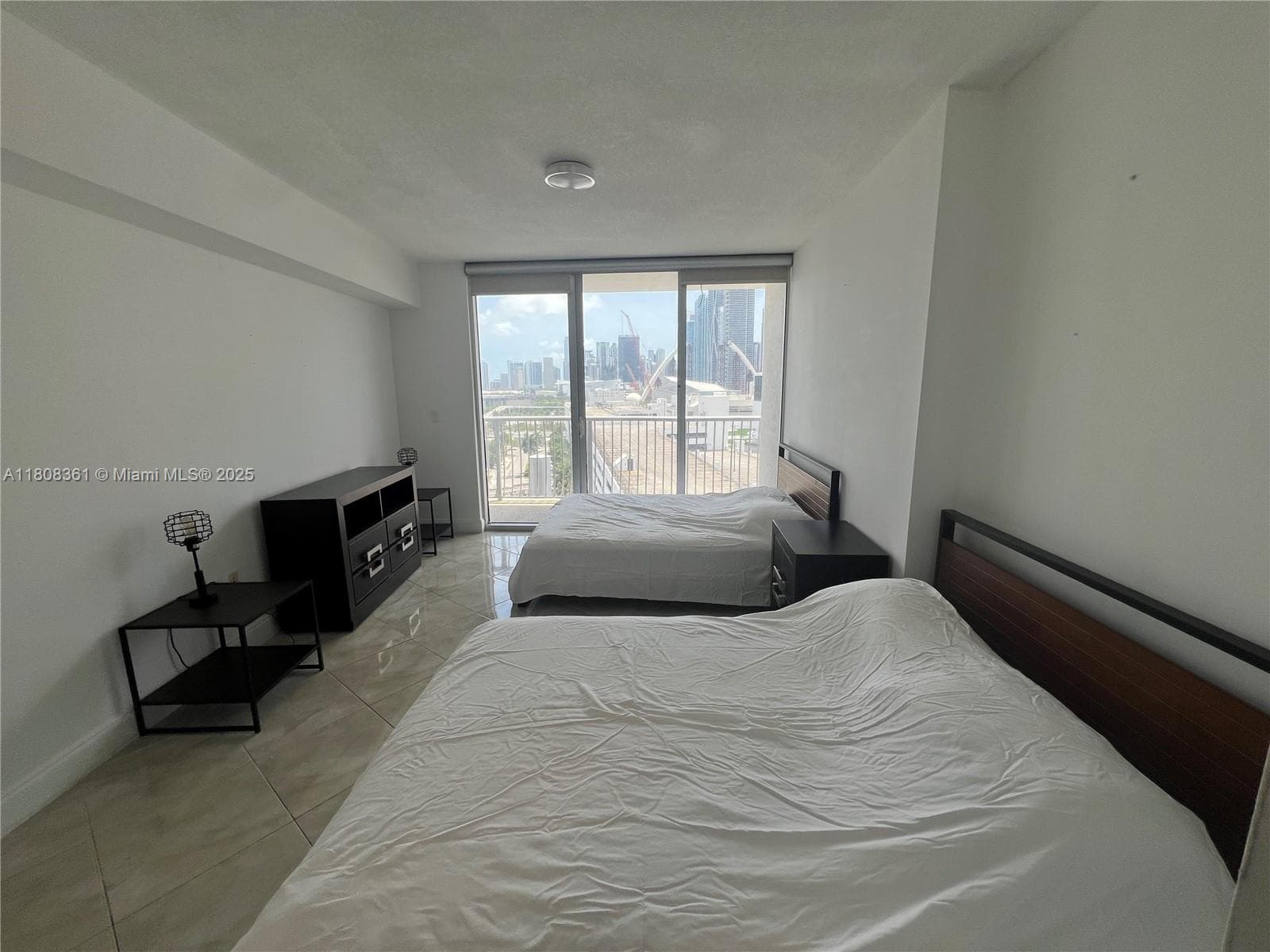 1750 N Bayshore Dr # 1410, Miami FL 33132 — 6
