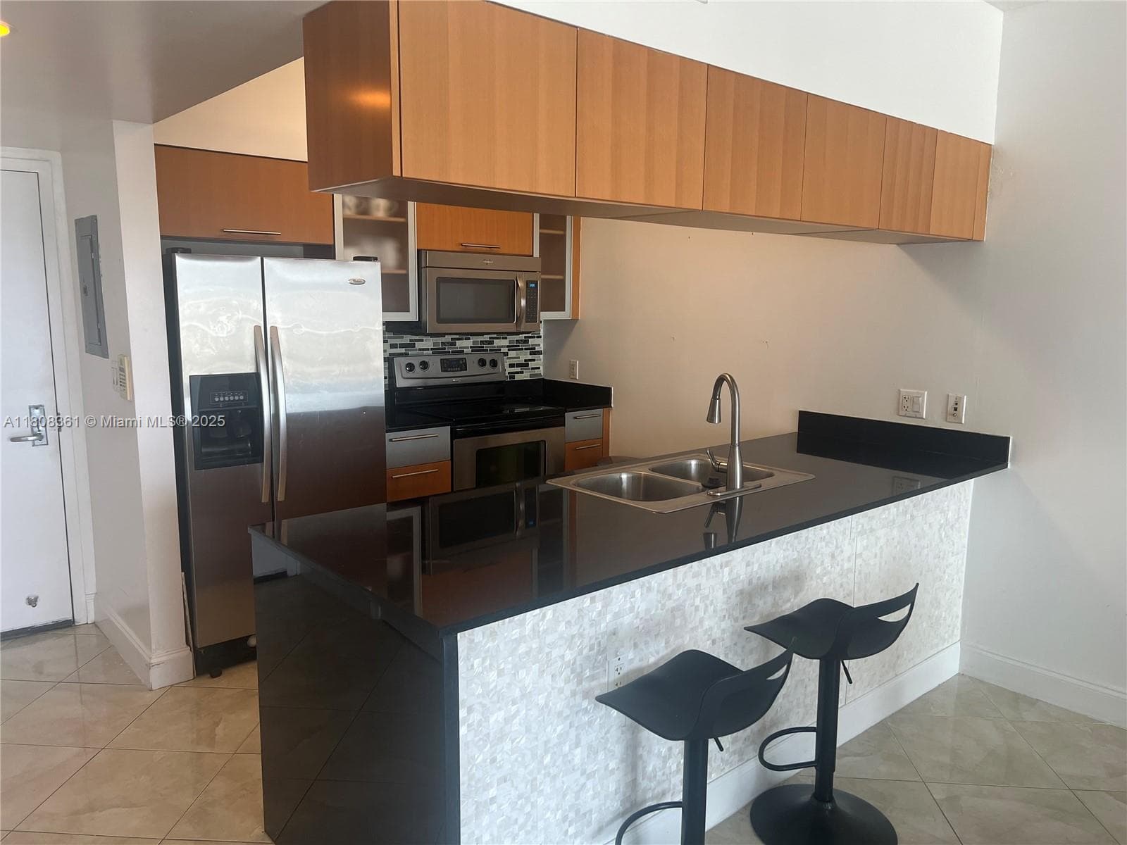 1750 N Bayshore Dr # 1410, Miami FL 33132 — 10