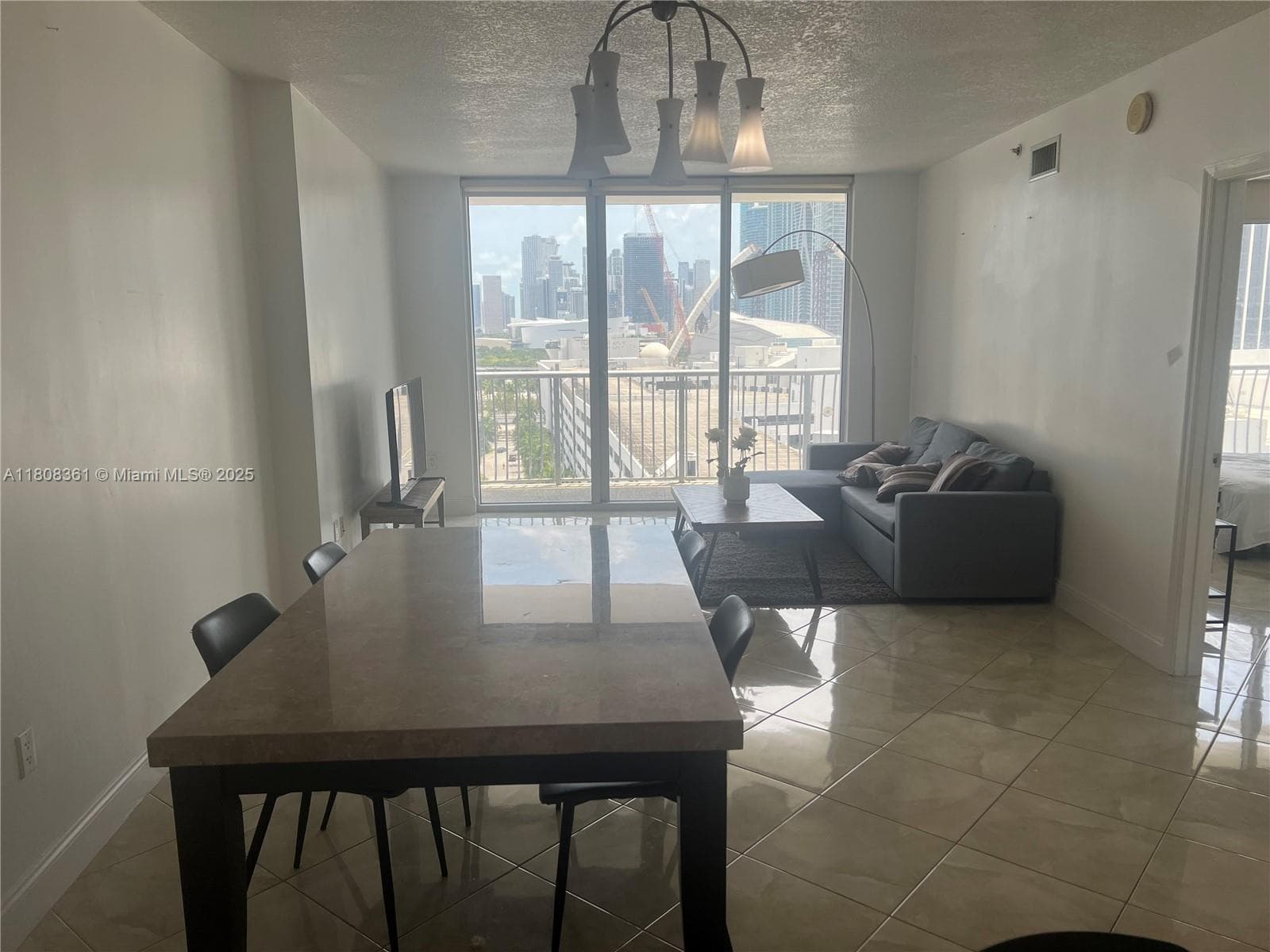 1750 N Bayshore Dr # 1410, Miami FL 33132 — 4