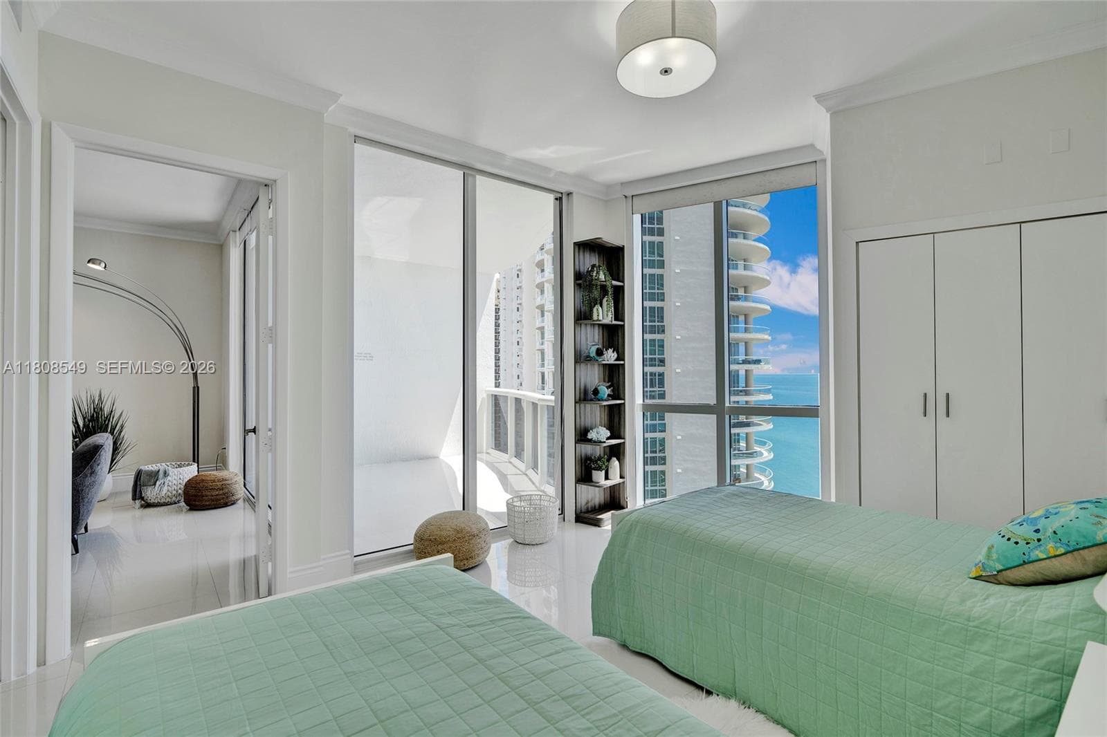 16001 Collins Ave # 1604, Sunny Isles Beach FL 33160 — 32