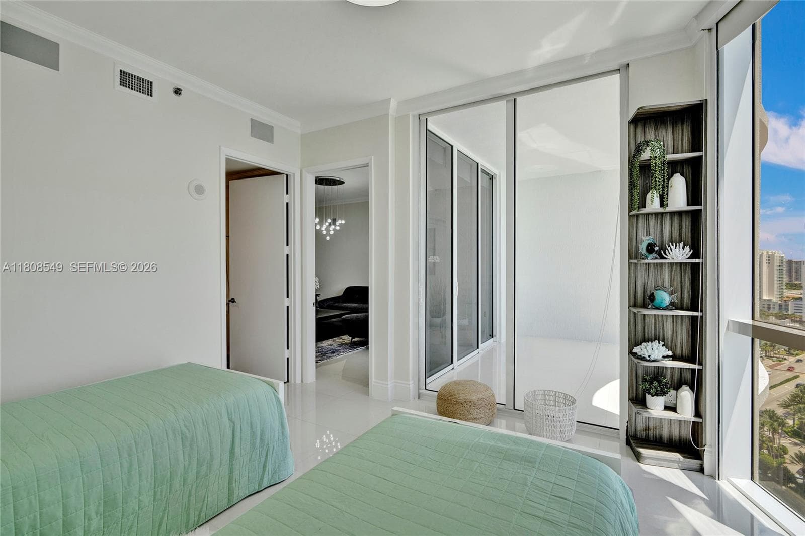 16001 Collins Ave # 1604, Sunny Isles Beach FL 33160 — 33