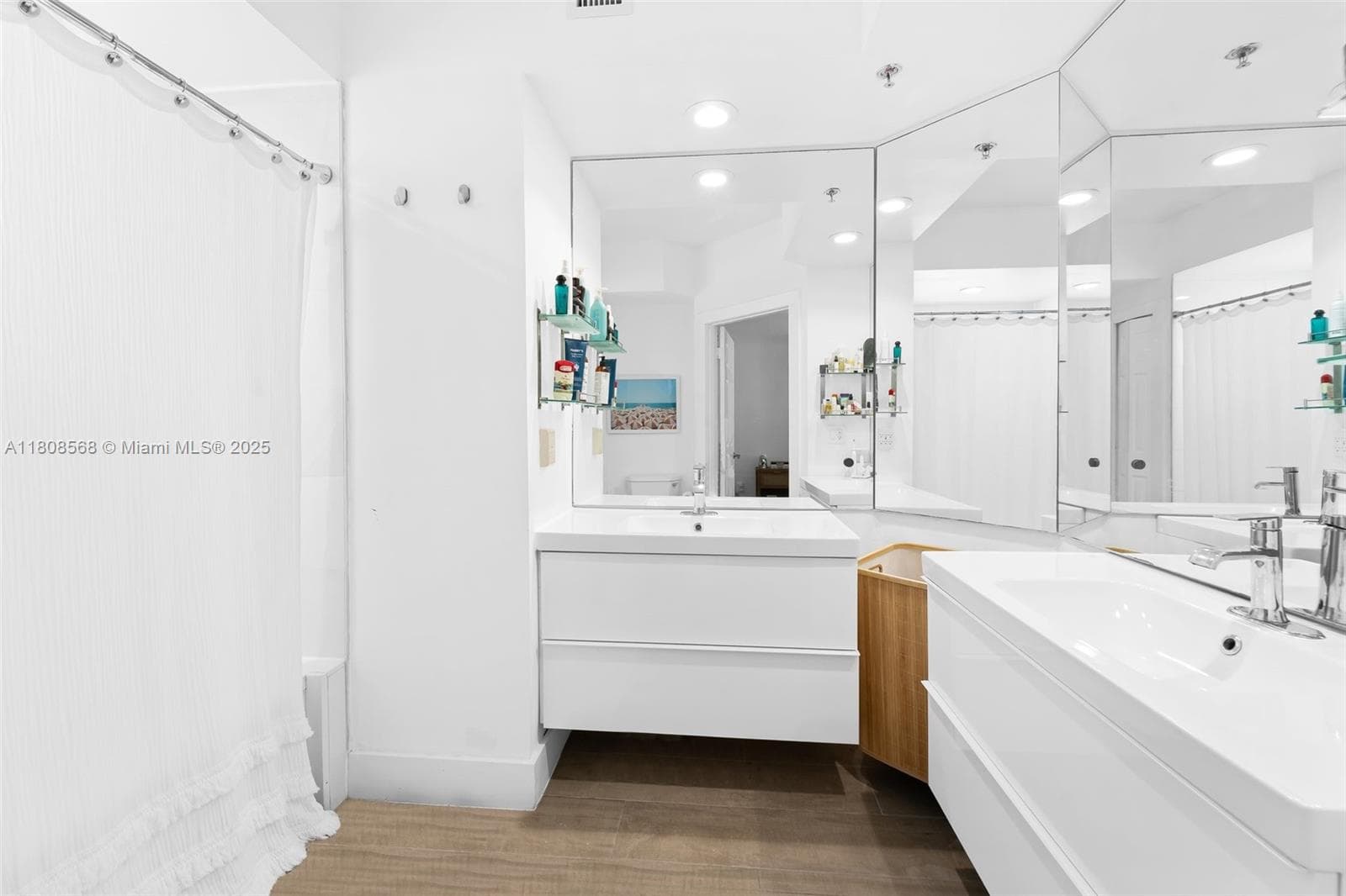 3245 NE 184th St # 13402, Aventura FL 33160 — 22