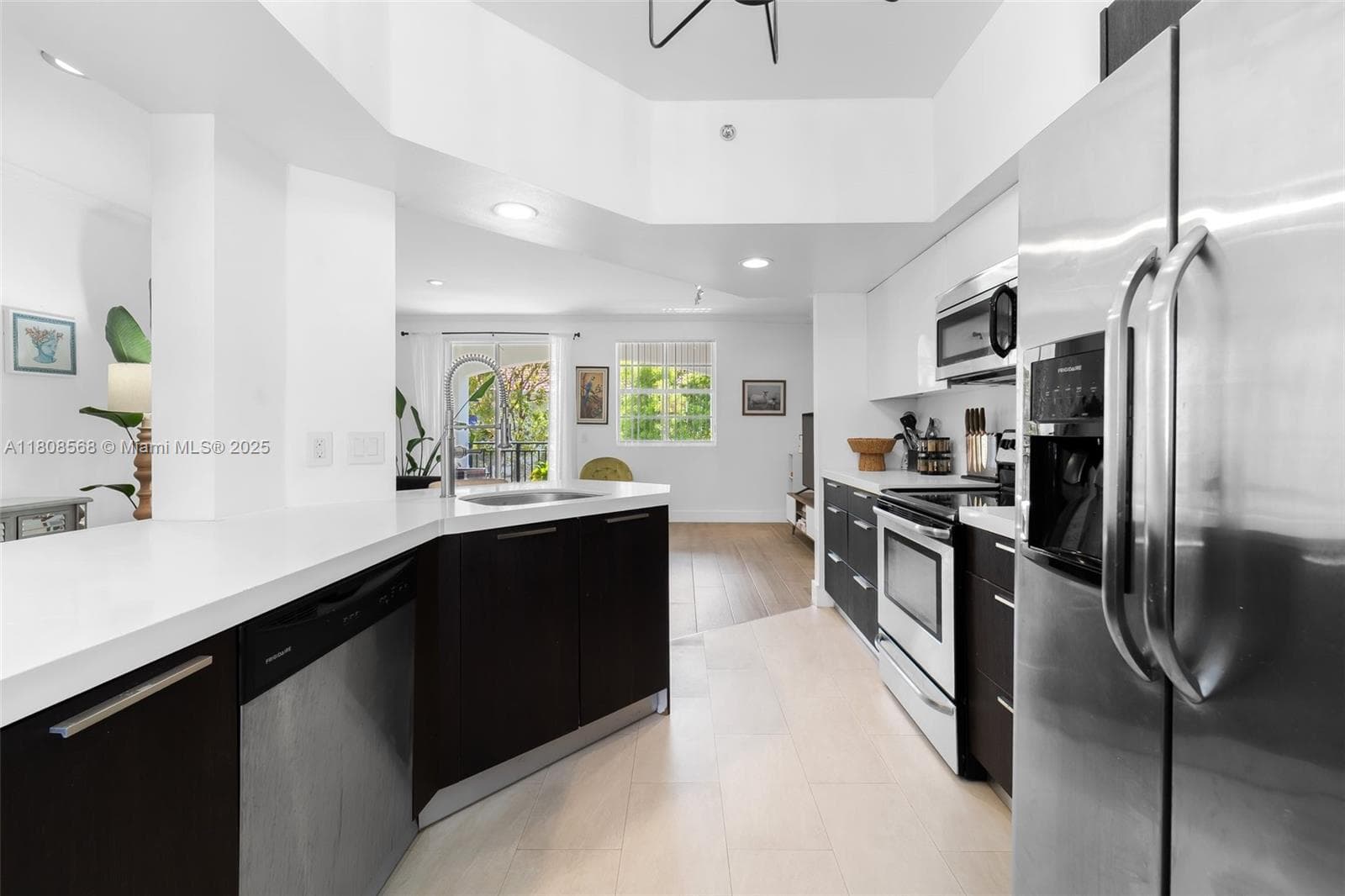 3245 NE 184th St # 13402, Aventura FL 33160 — 5