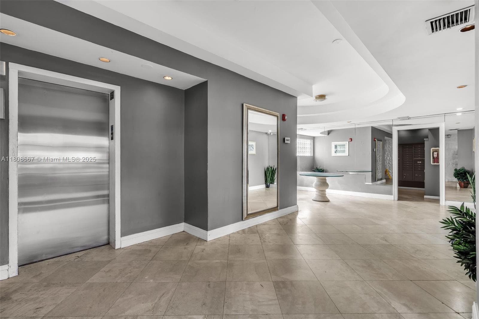 710 Washington Ave # 323, Miami Beach FL 33139 — 13
