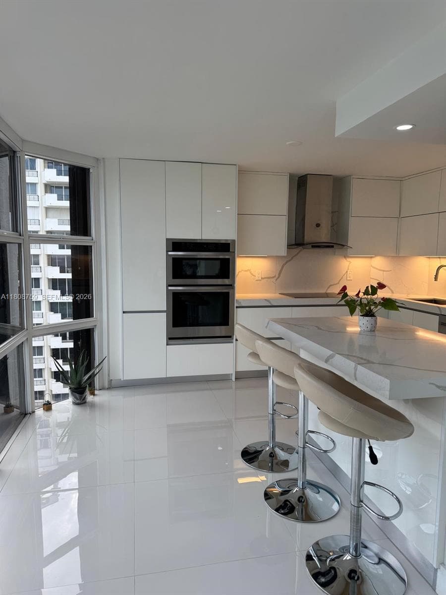 6423 Collins Ave # 1001, Miami Beach FL 33141 — 7