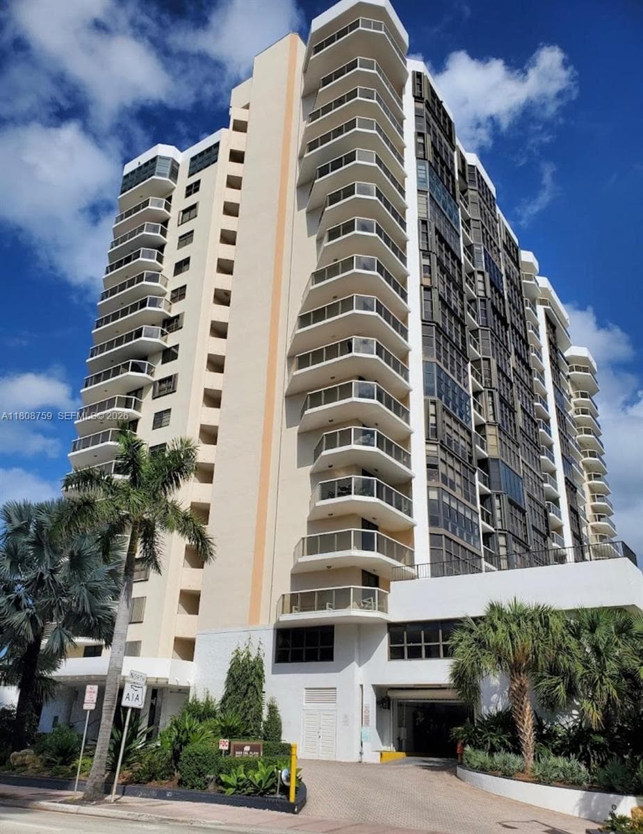 6423 Collins Ave # 1001, Miami Beach FL 33141 — 20