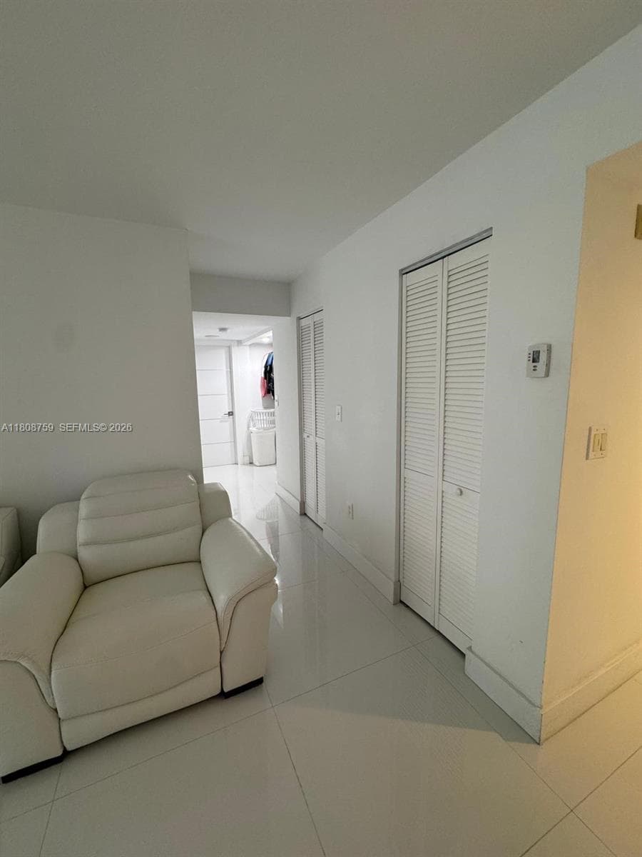 6423 Collins Ave # 1001, Miami Beach FL 33141 — 9